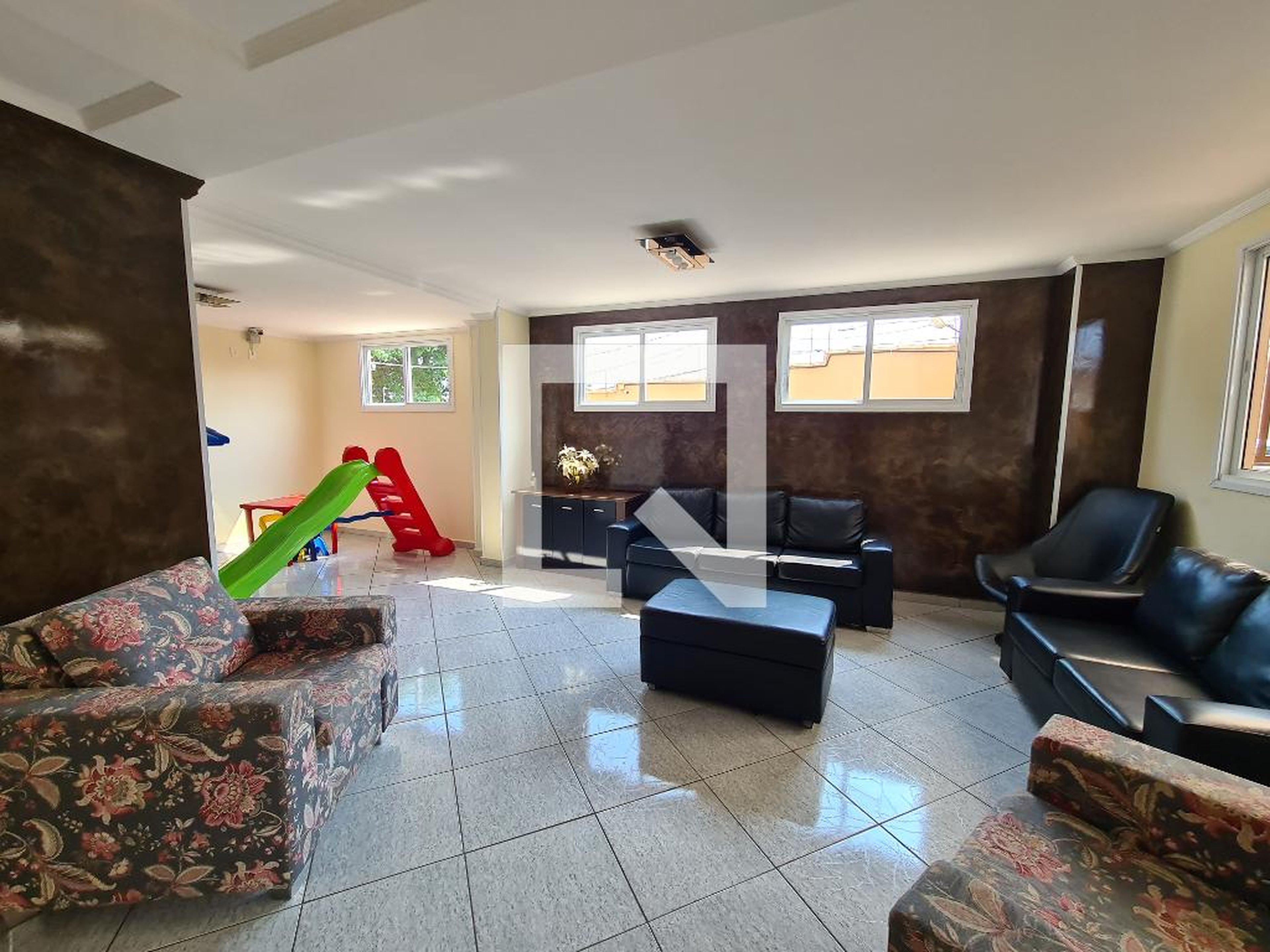 Hall - Flores do Lago