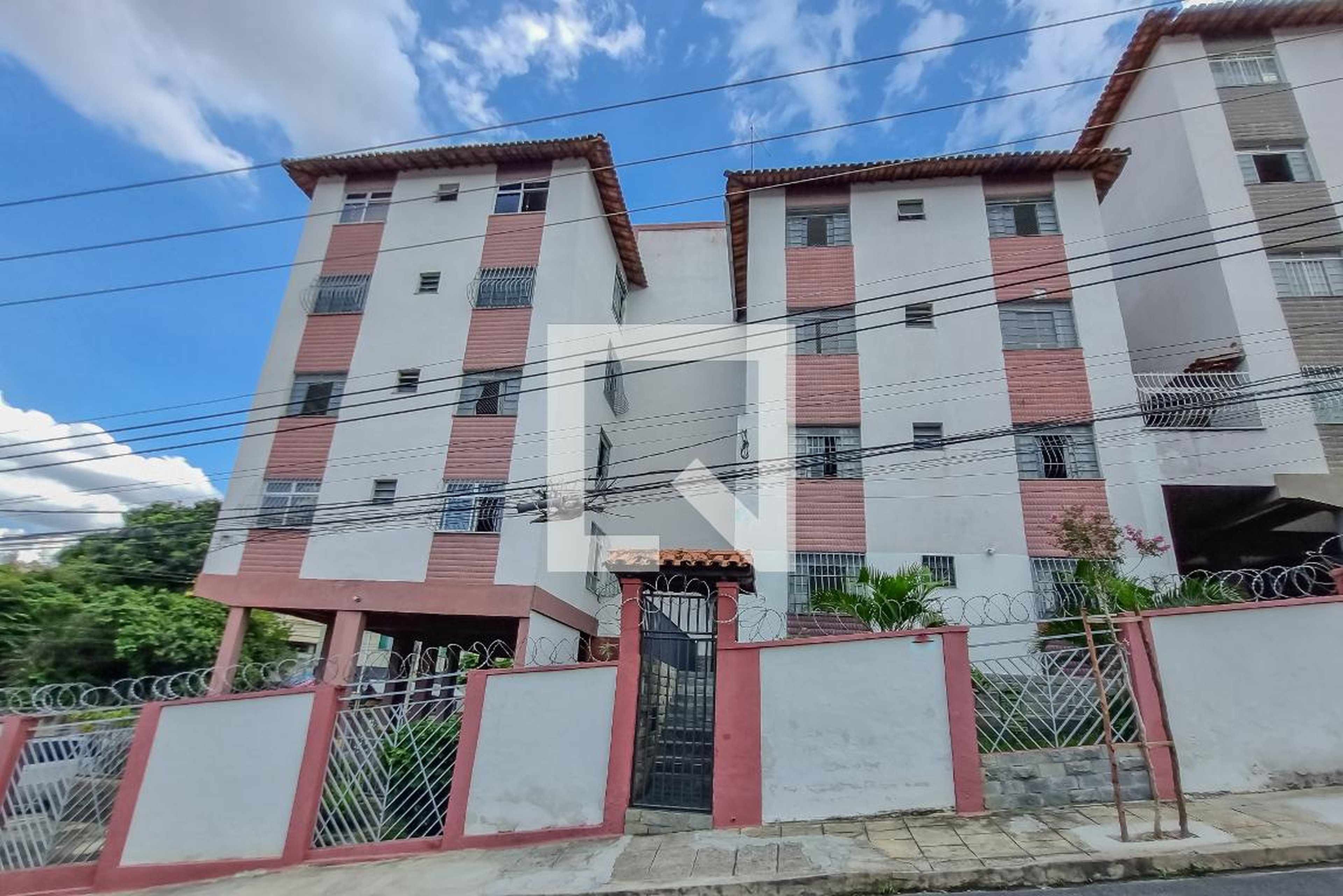 Fachada Condomínio em Rua Aporé, 876