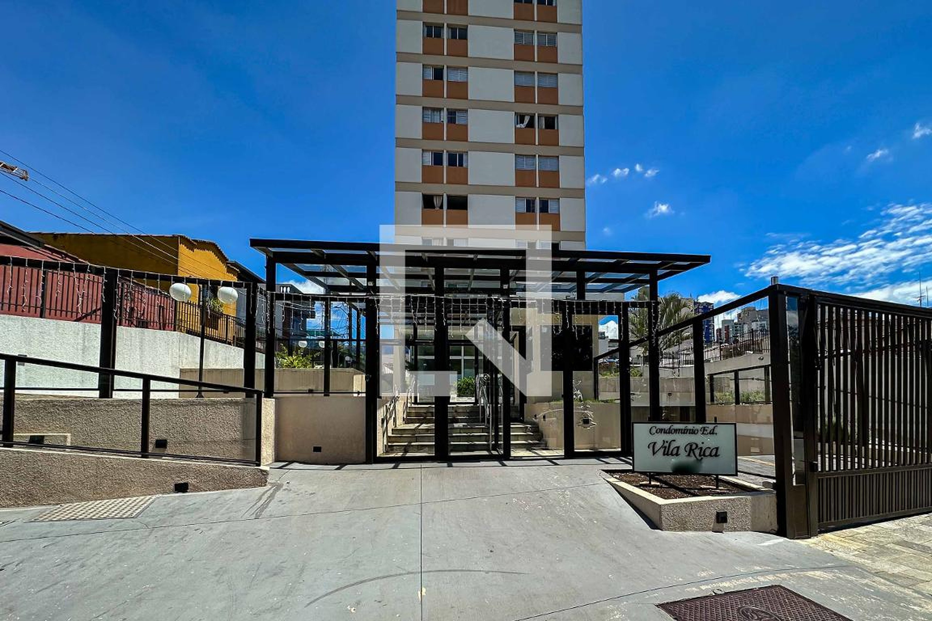 Fachada Condomínio Vila Rica