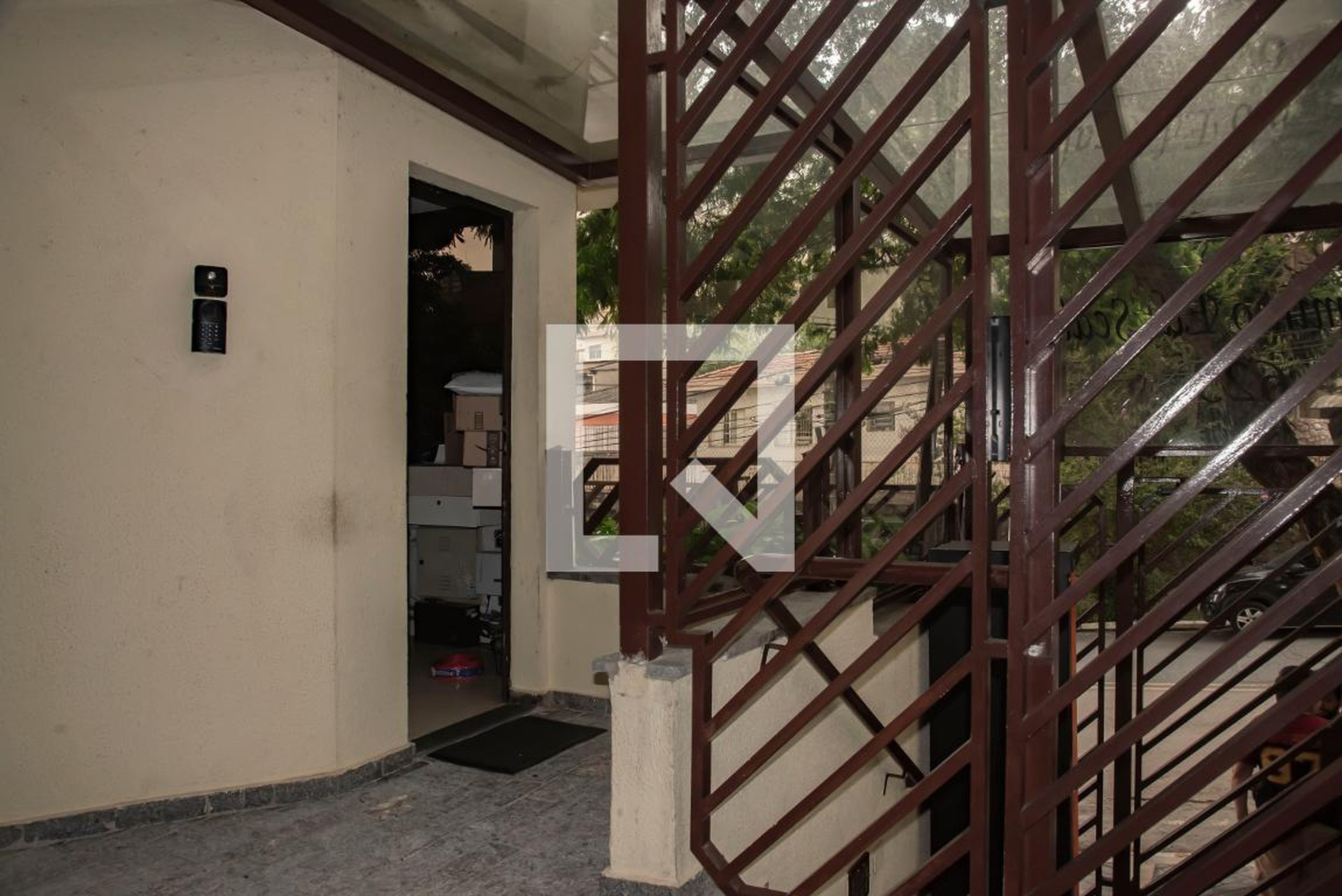 Entrada - Edificio Scalla