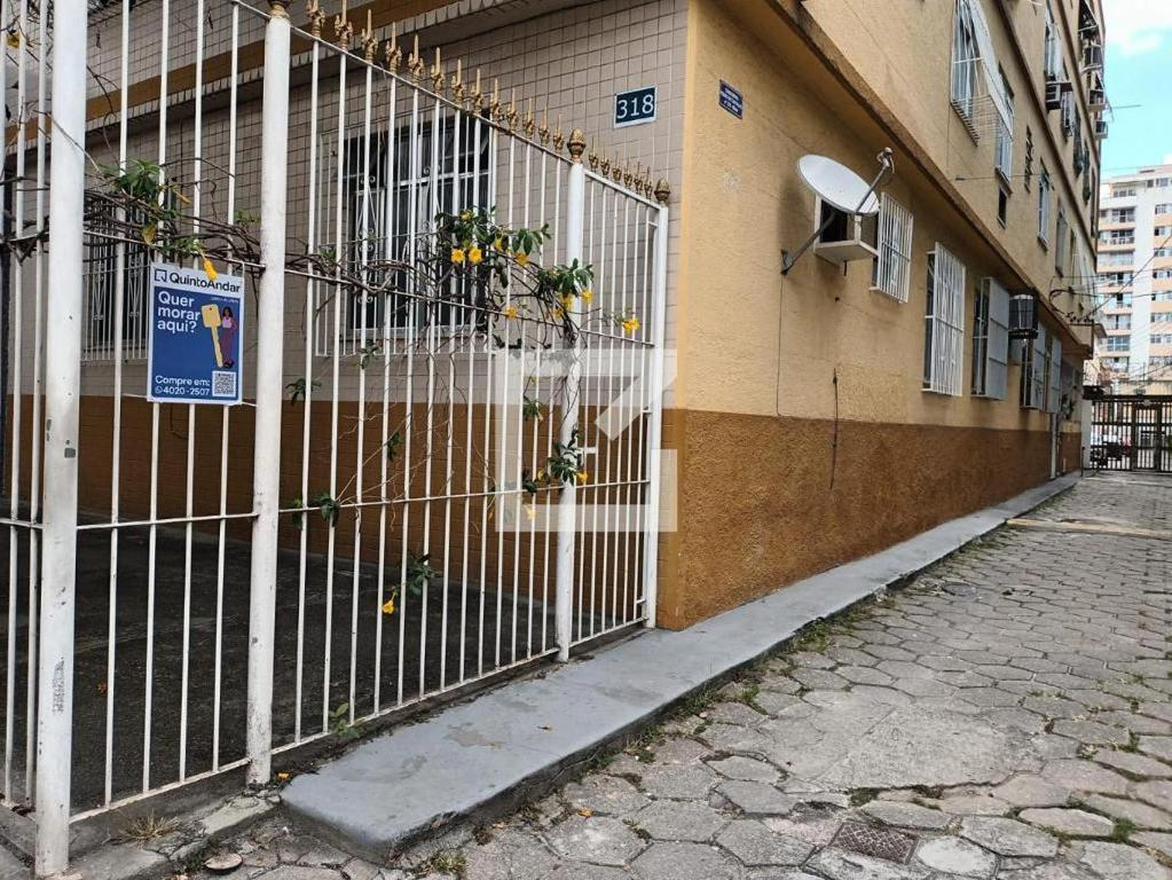 Fachada Condomínio Pedro de Carvalho