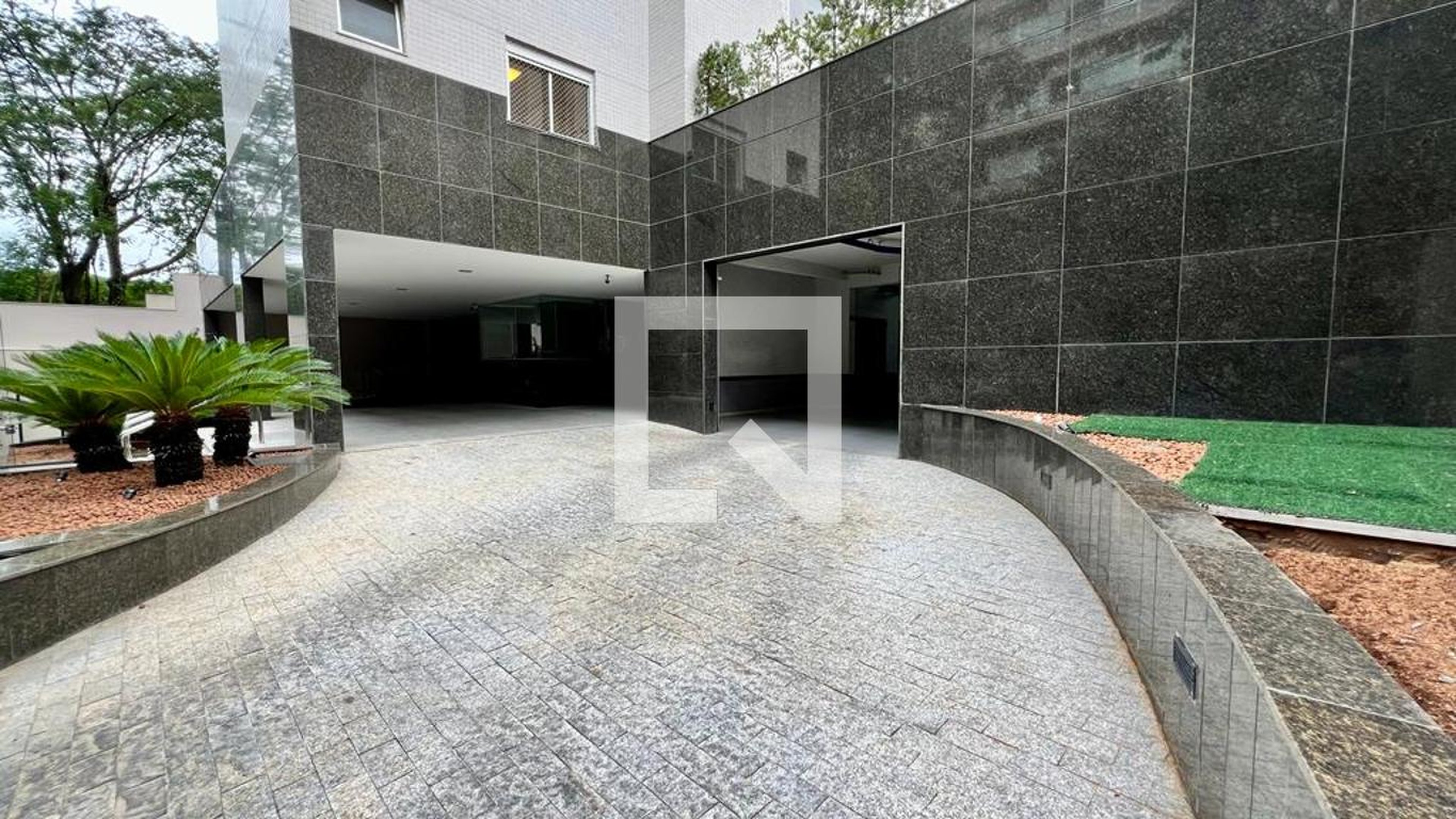 Fachada Condomínio em Rua Desembargador Alfredo Albuquerque, 222