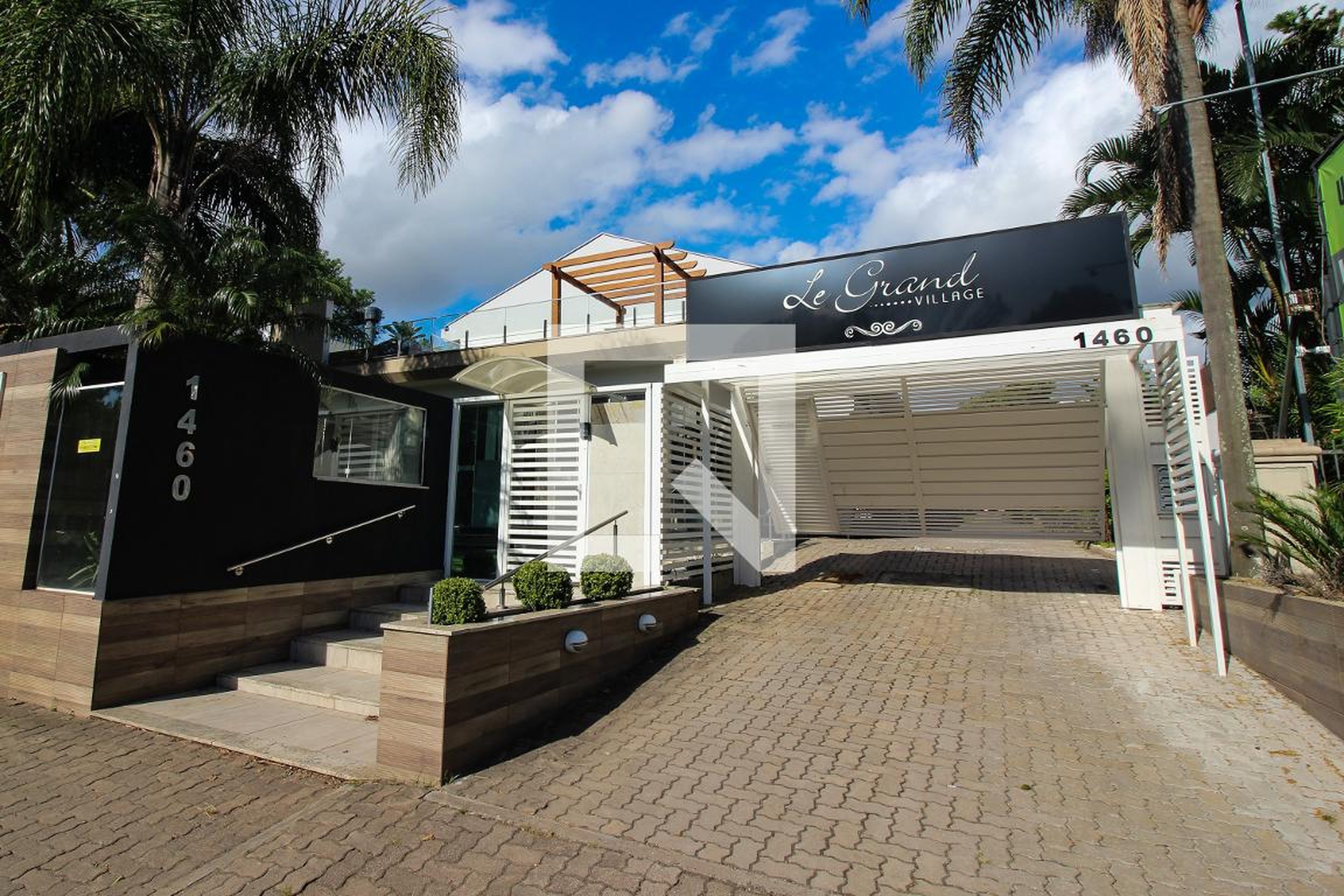 Fachada do condomínio Condomínio Legrand Wilag