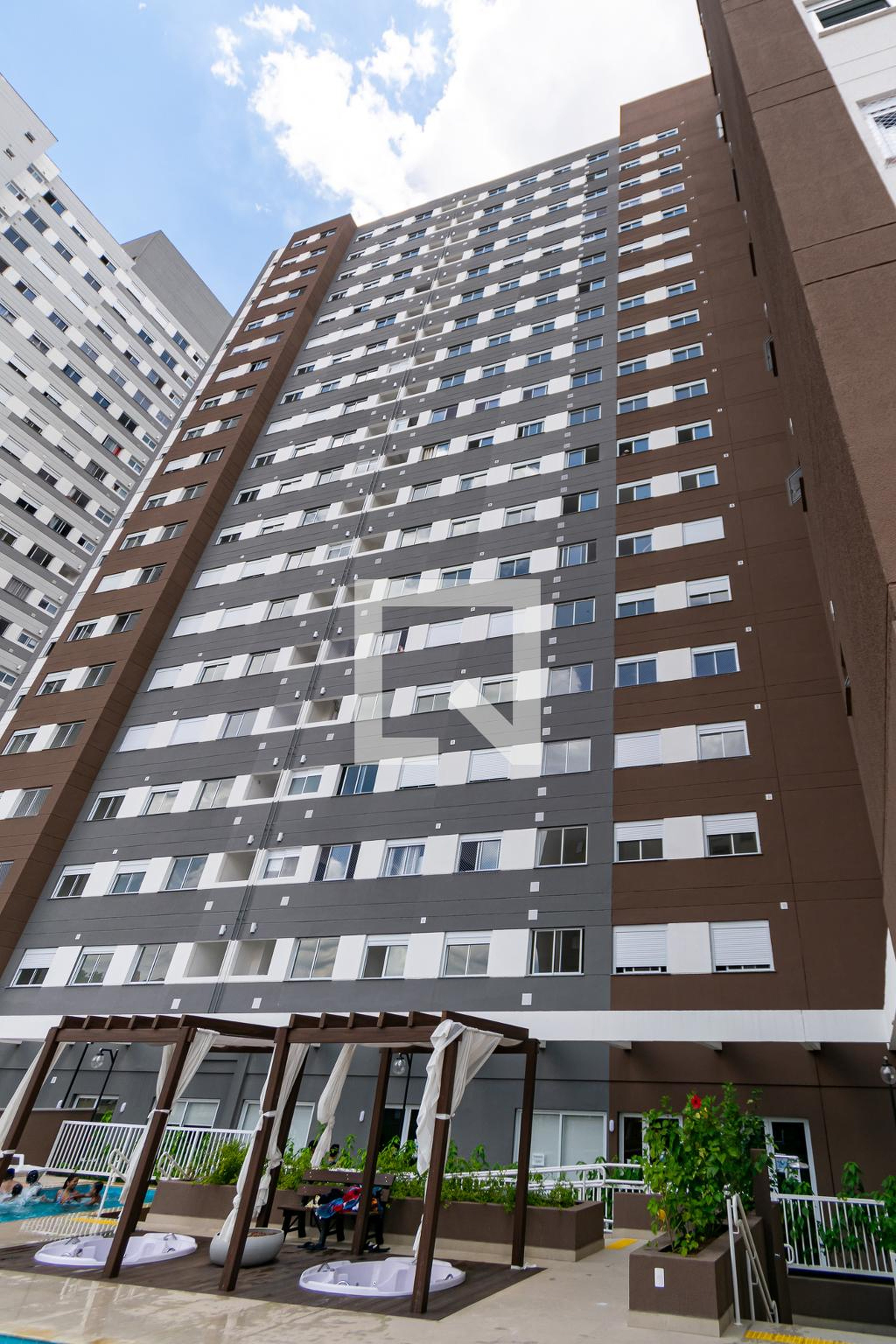 Prédio Condomínio em Rua Marco Gagliano, 56