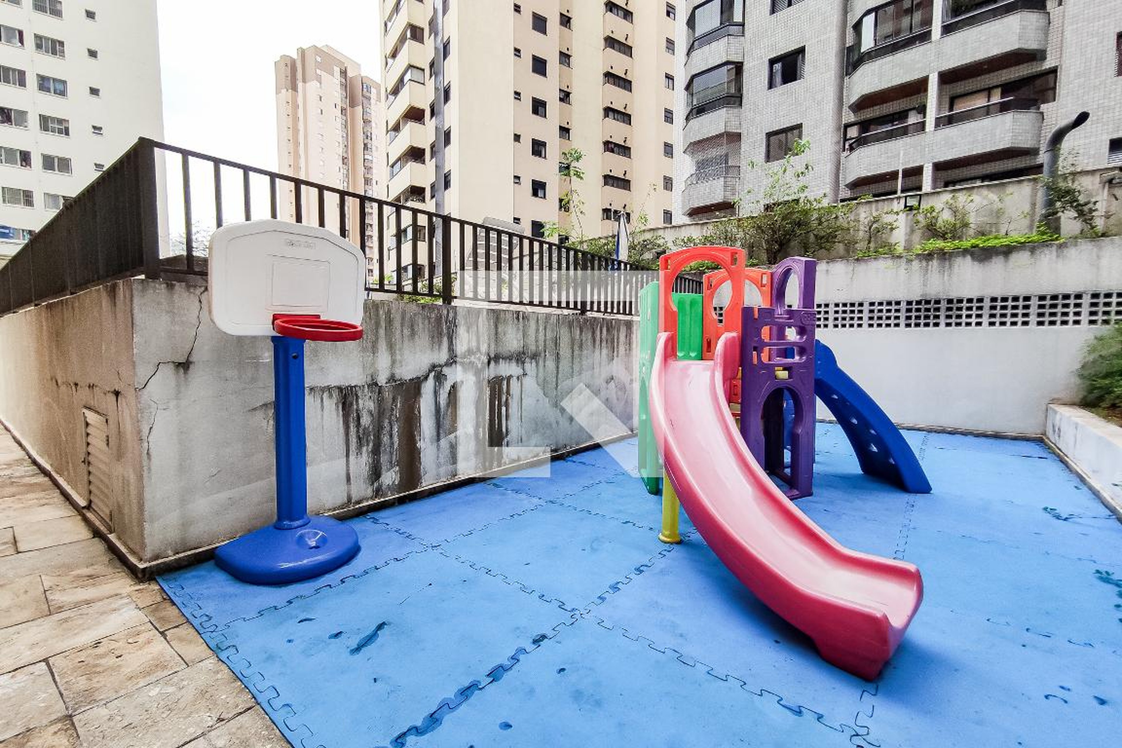 Playground - Edifício Saint Peter