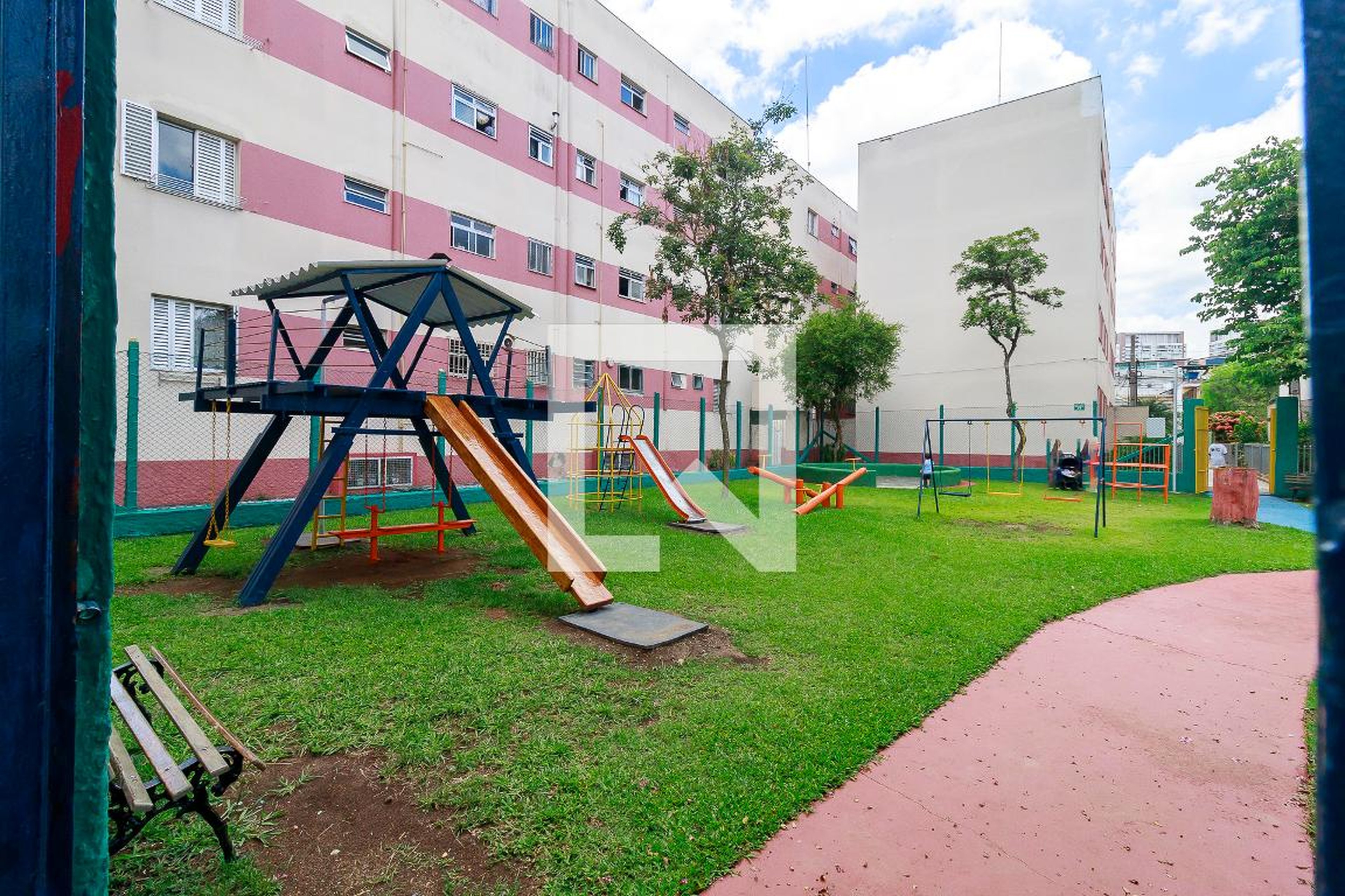 Playground - Verde Oliva