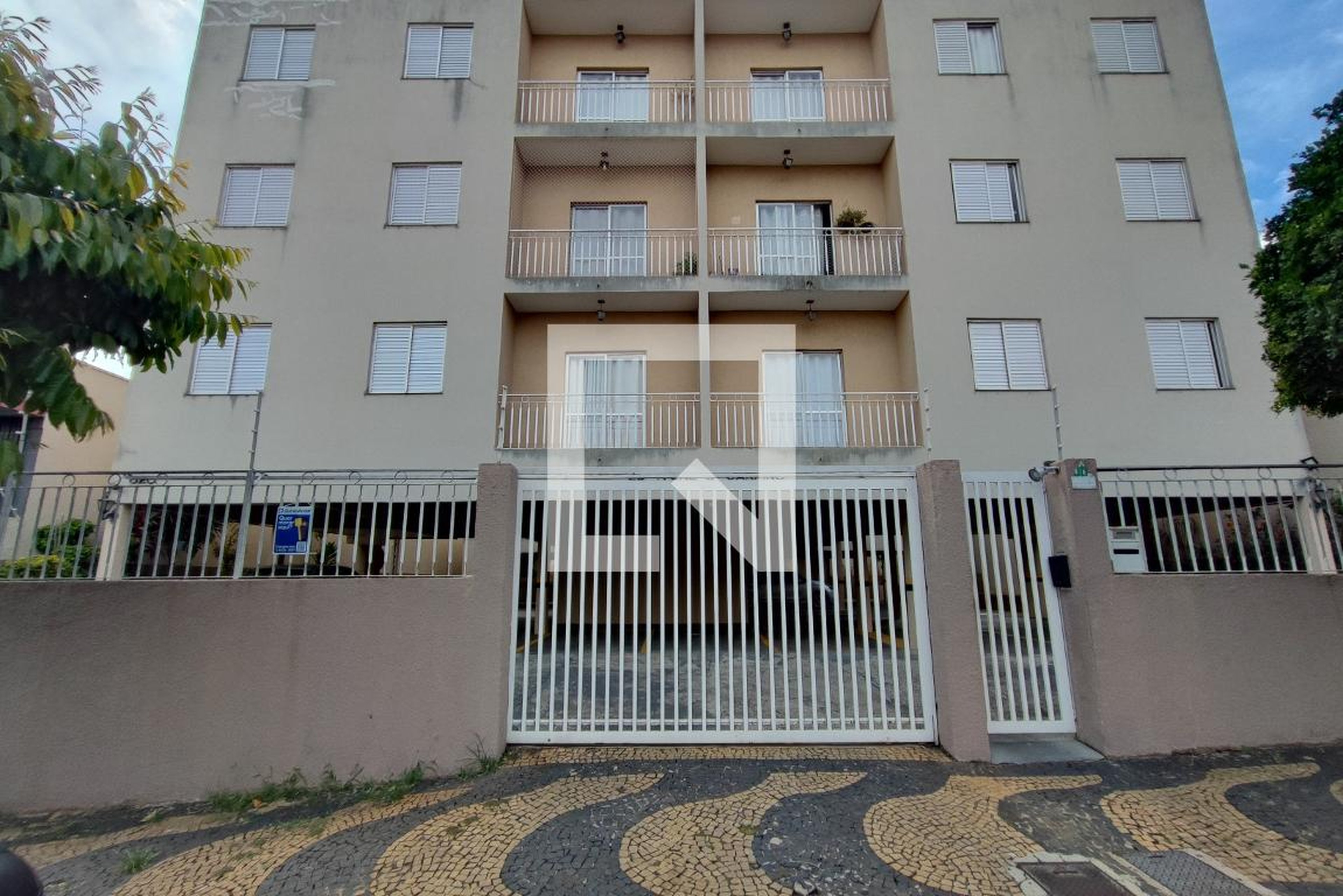 Fachada do Condomínio Condomínio Ivone Carpino