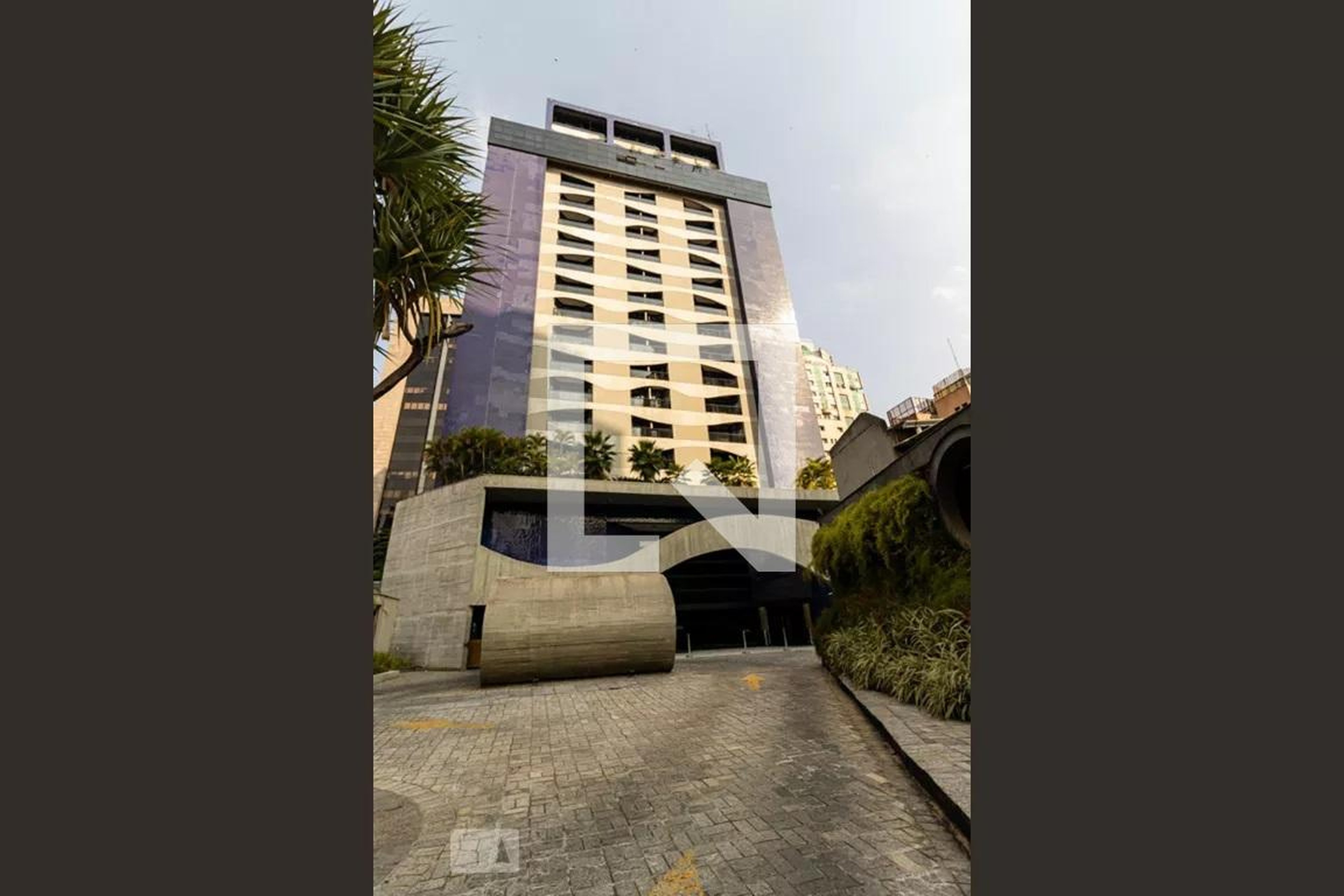 Fachada Condomínio Address