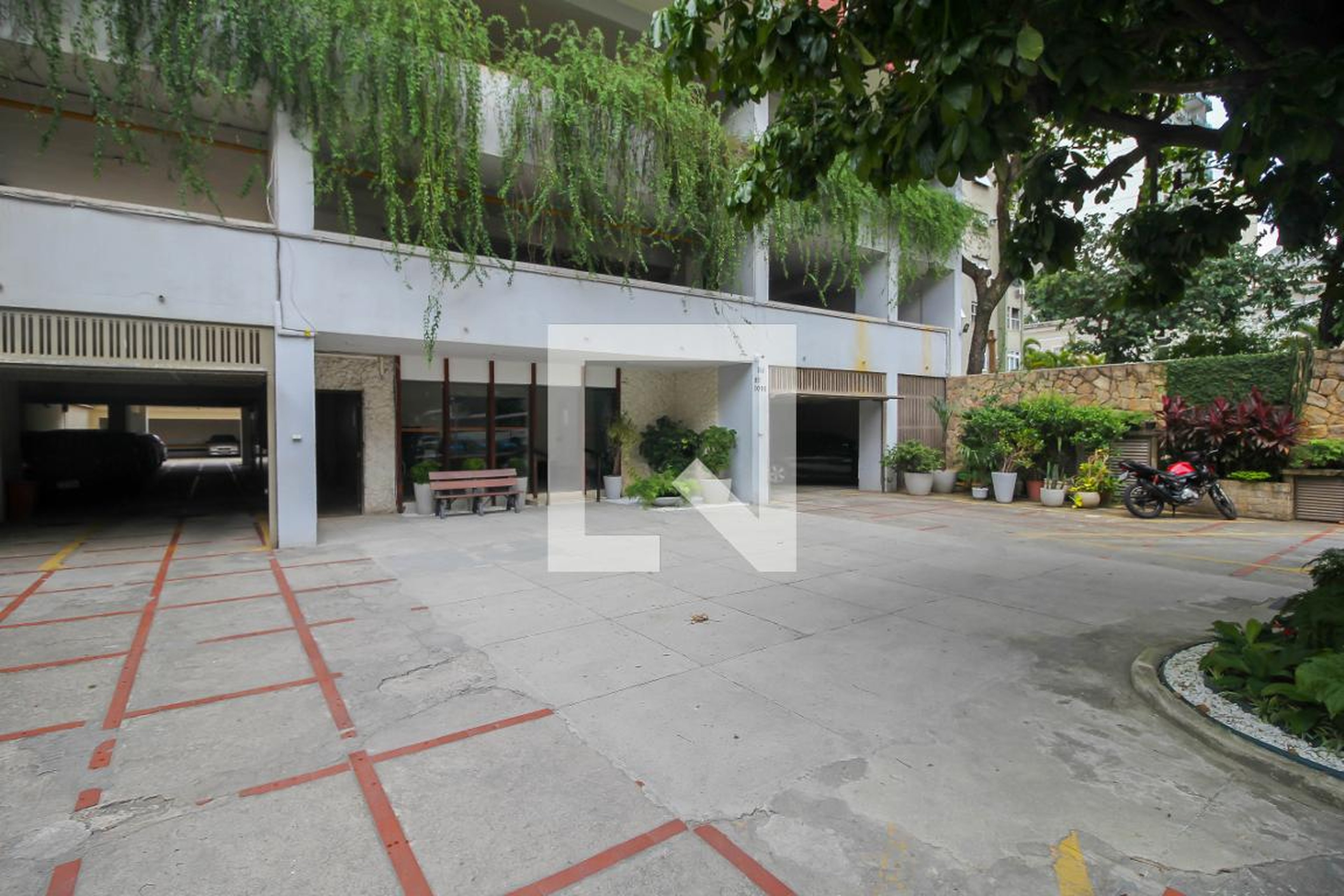 Área Externa - Ione