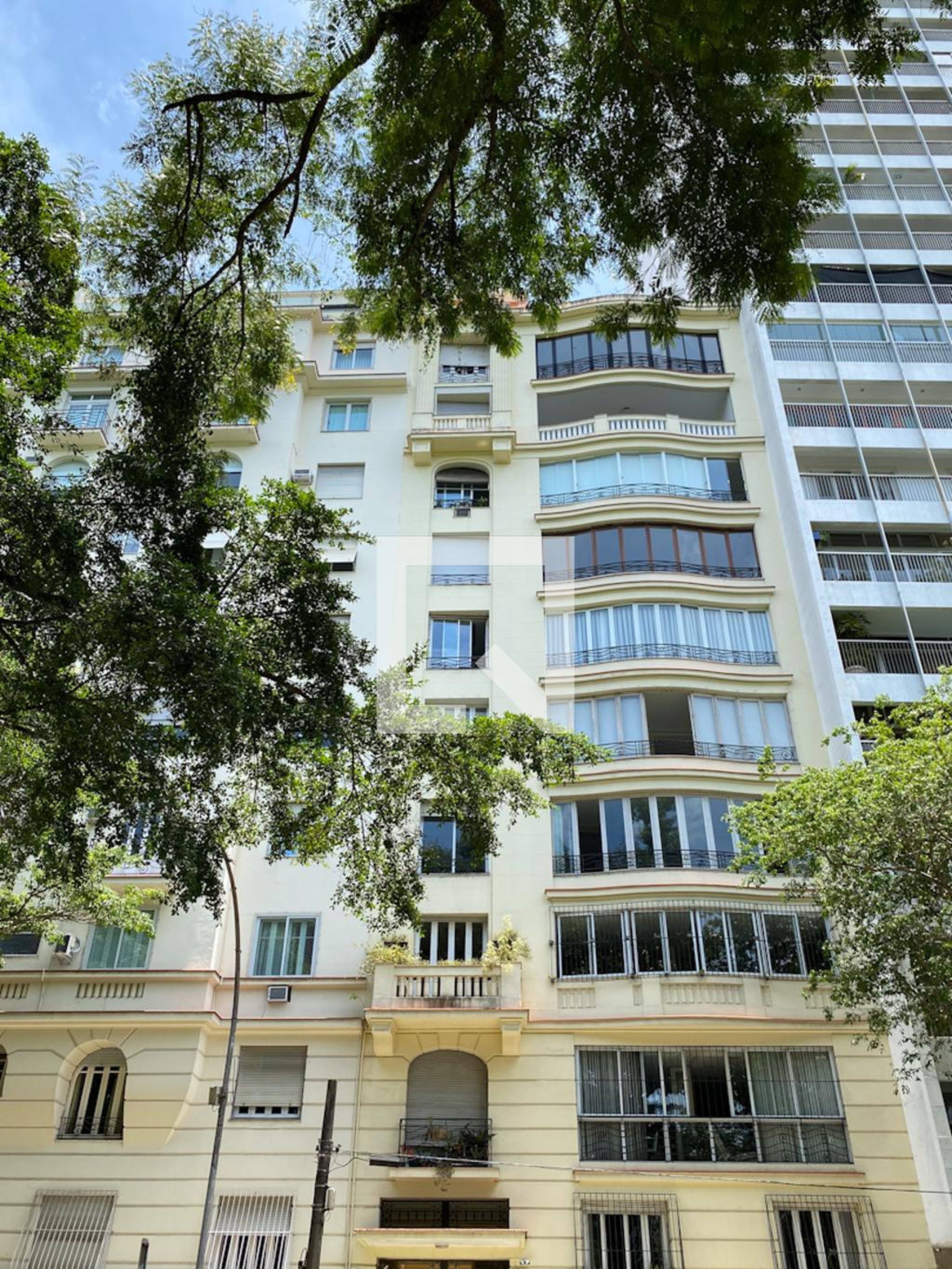 Fachada Condomínio Jaguary