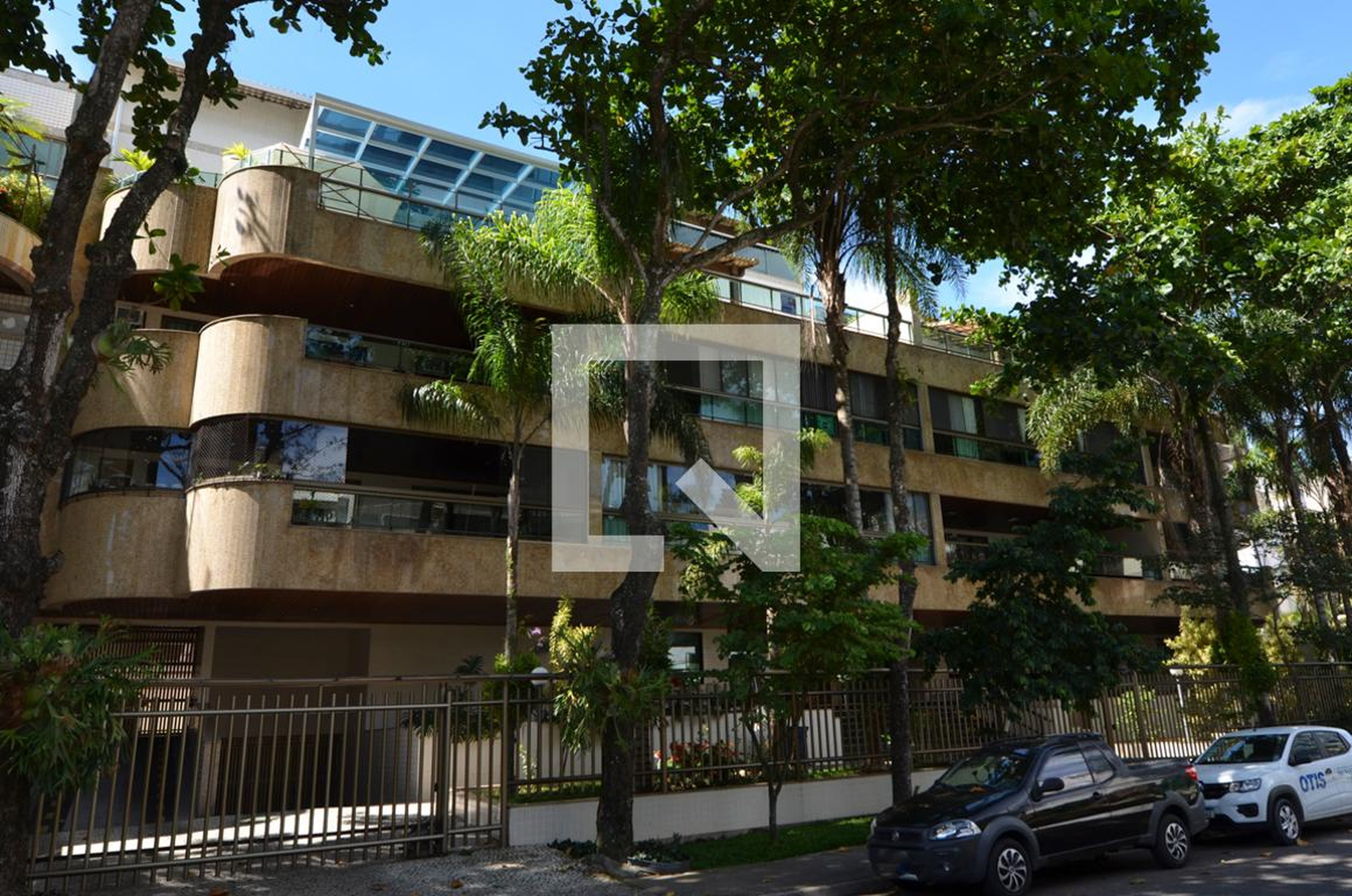 Fachada do Prédio Condomínio em Rua José Américo de Almeida, 420