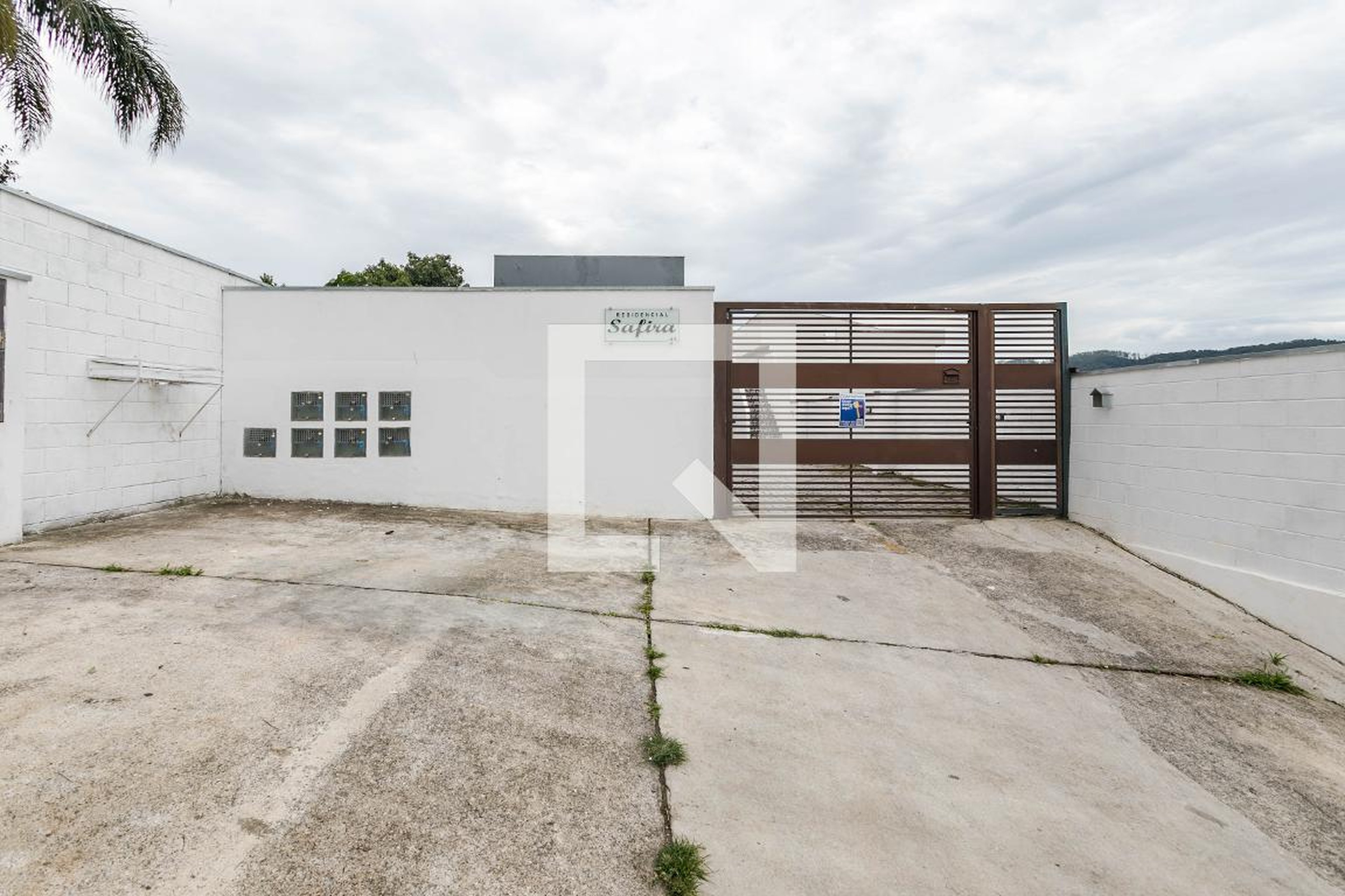 Fachada Condomínio em Rua Santa Cruz do André, 61