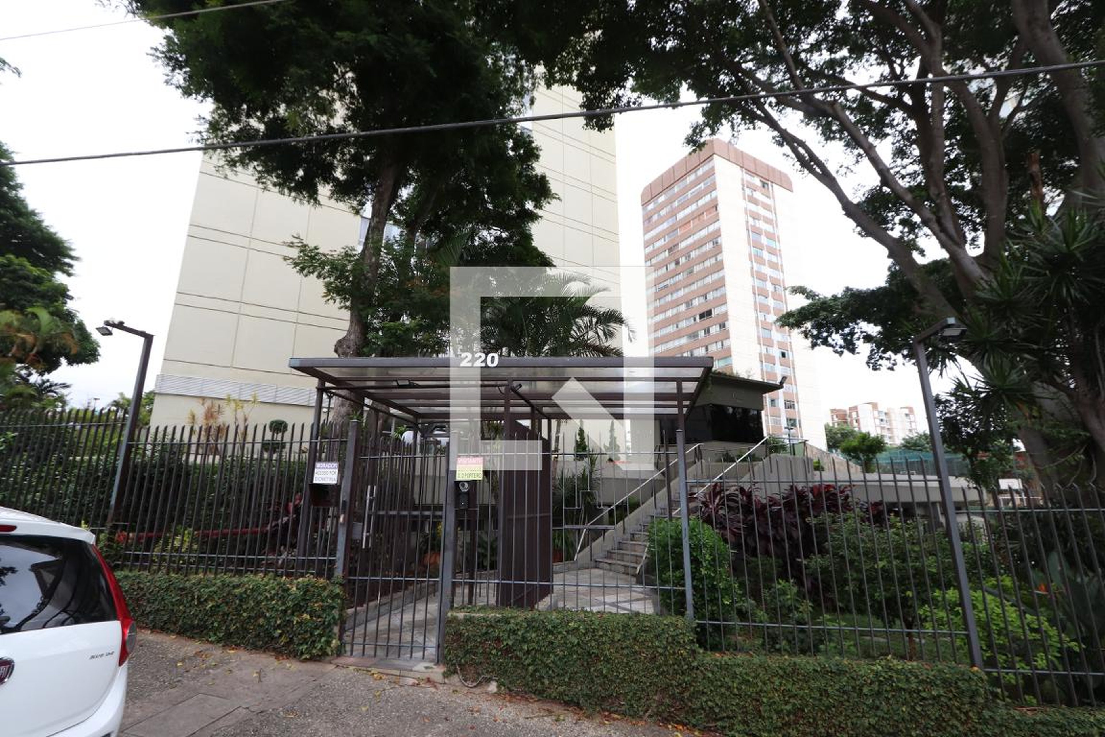 Fachada Condomínio Orleans