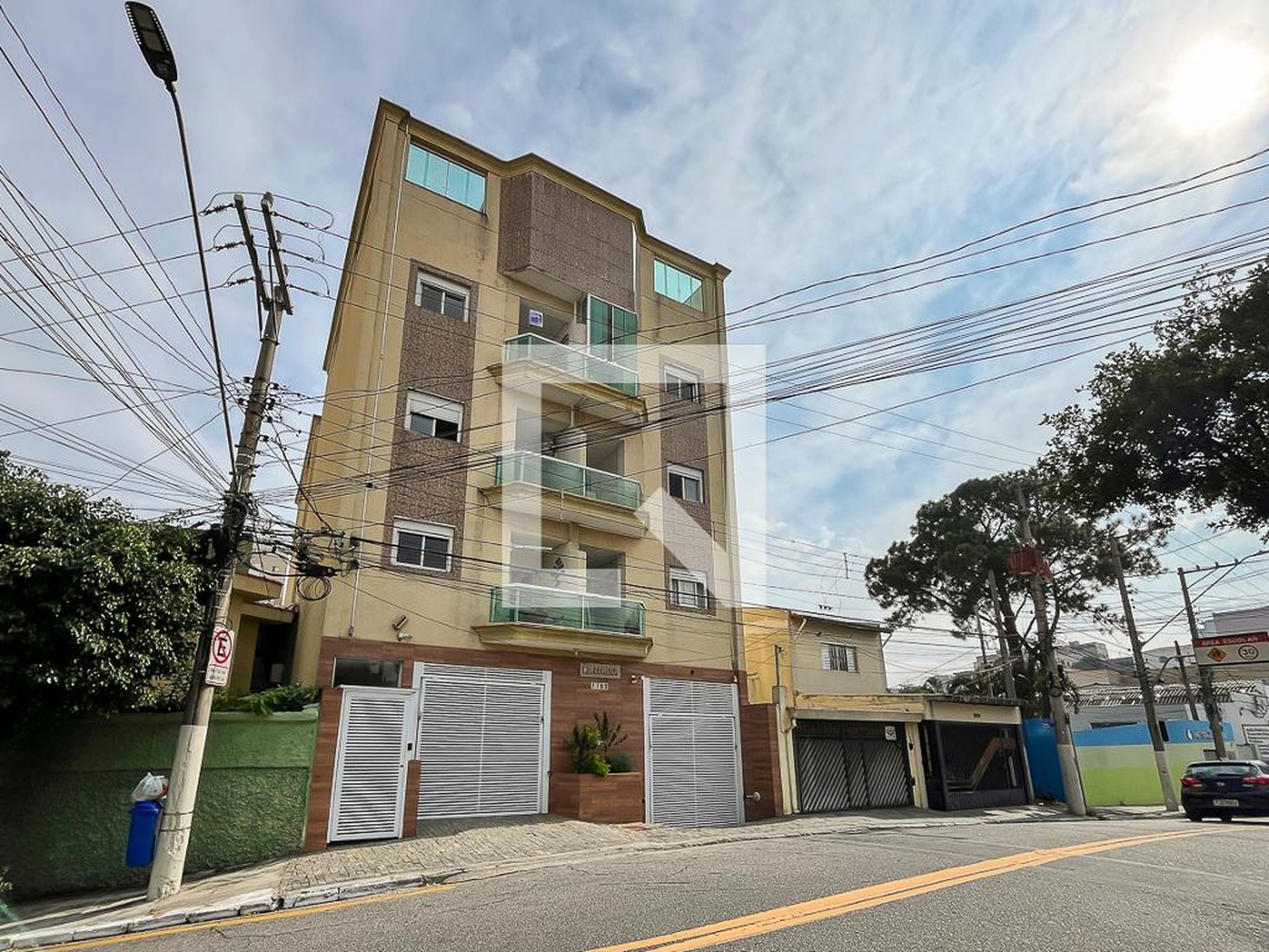 Fachada Condomínio em Rua Cavalheiro Ernesto Giuliano, 1100