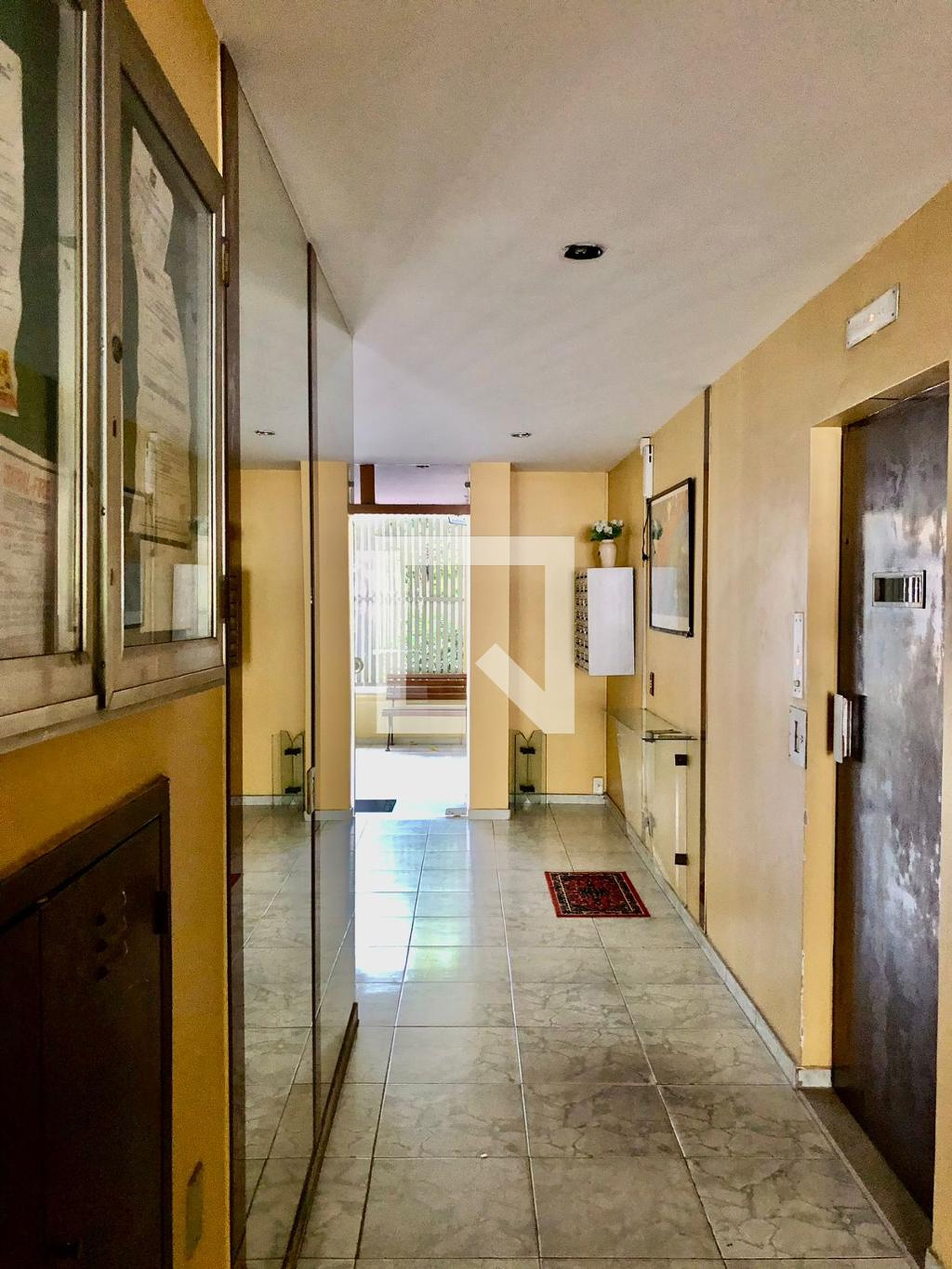 Hall de entrada - Edifício Conde de Vila Real