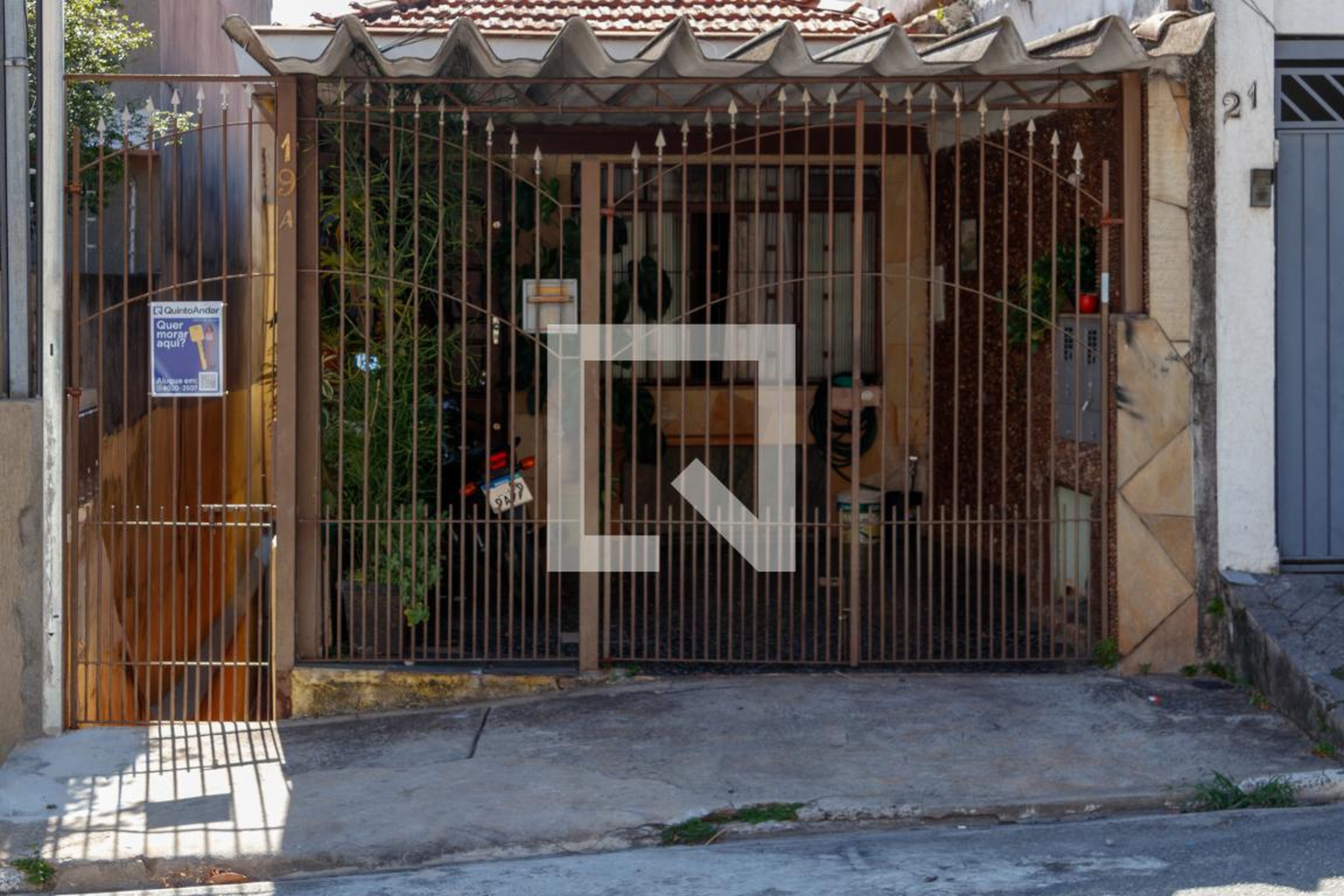 Fachada Condomínio em Rua Capitão Antônio Di Pietro, 19