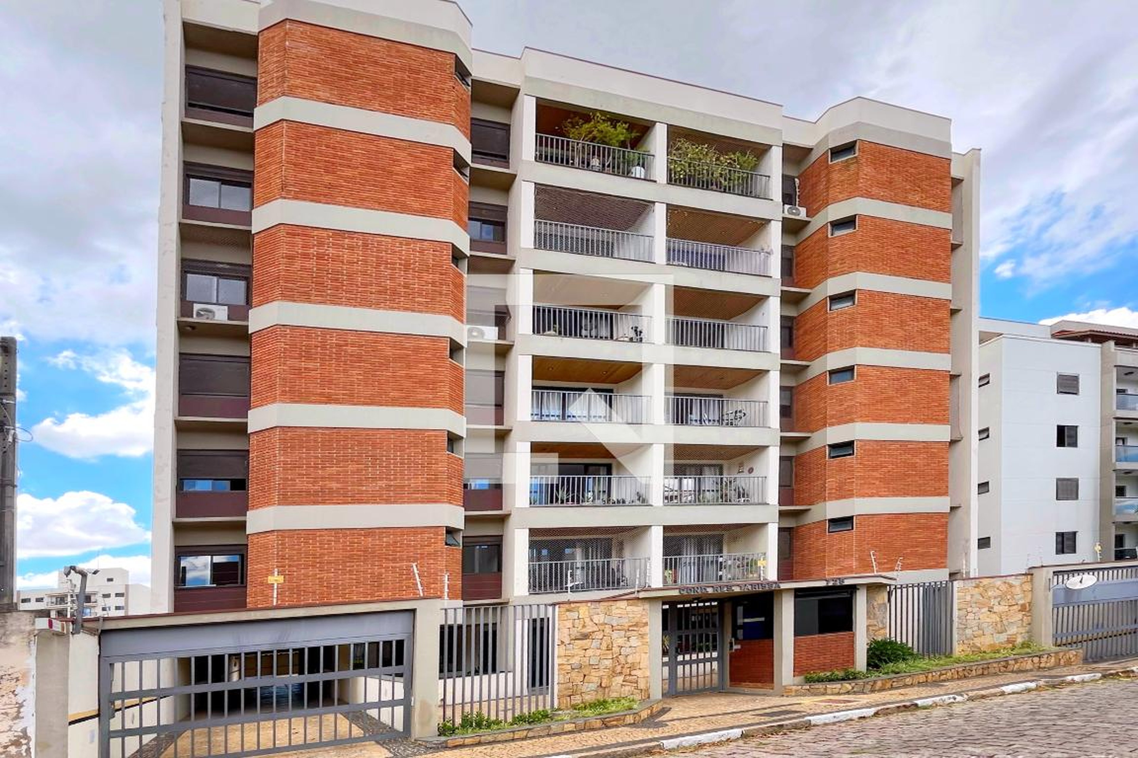 Fachada do Prédio Condomínio em Rua Barão de Mauá, 728