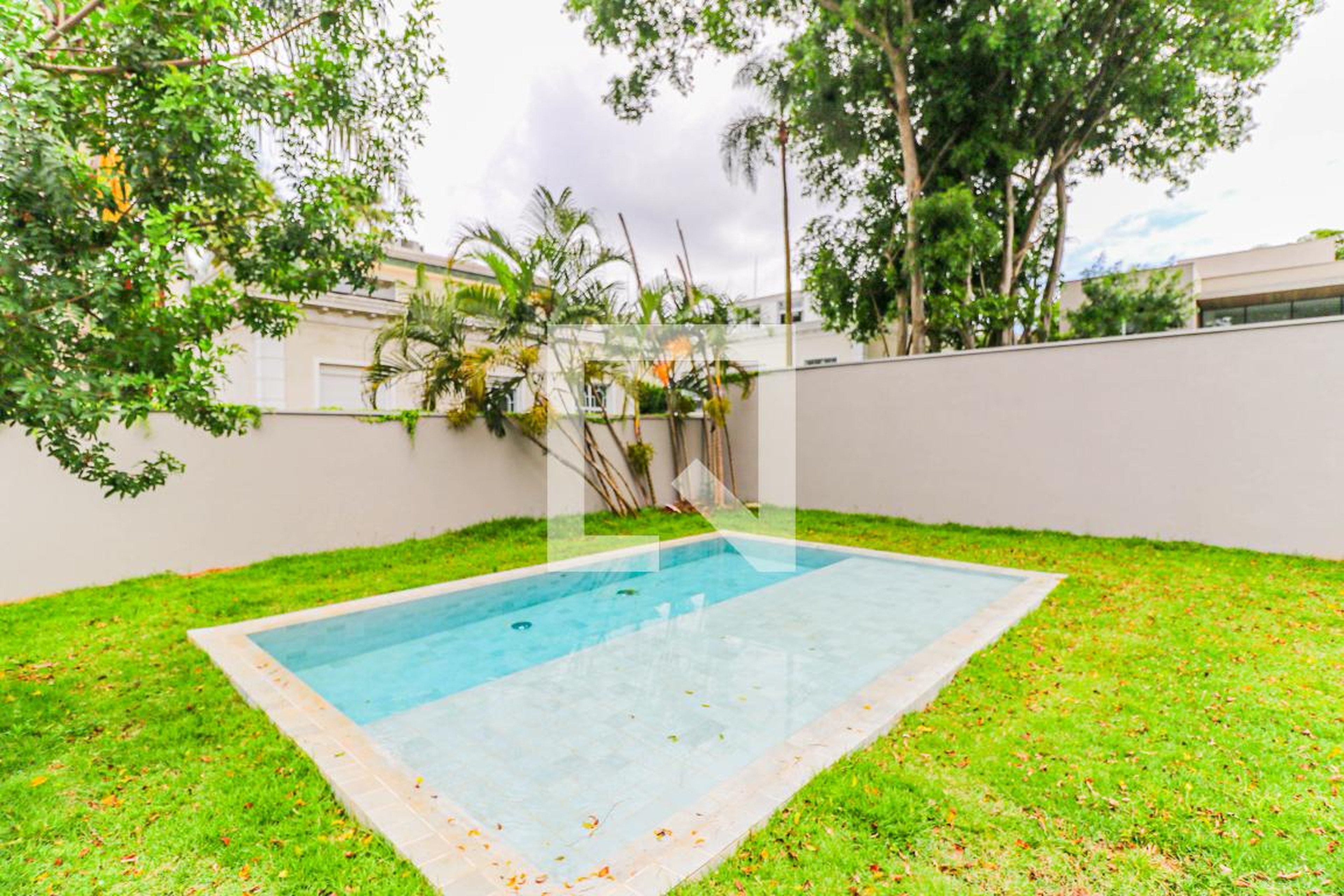 Piscina - Hípica Max Garden