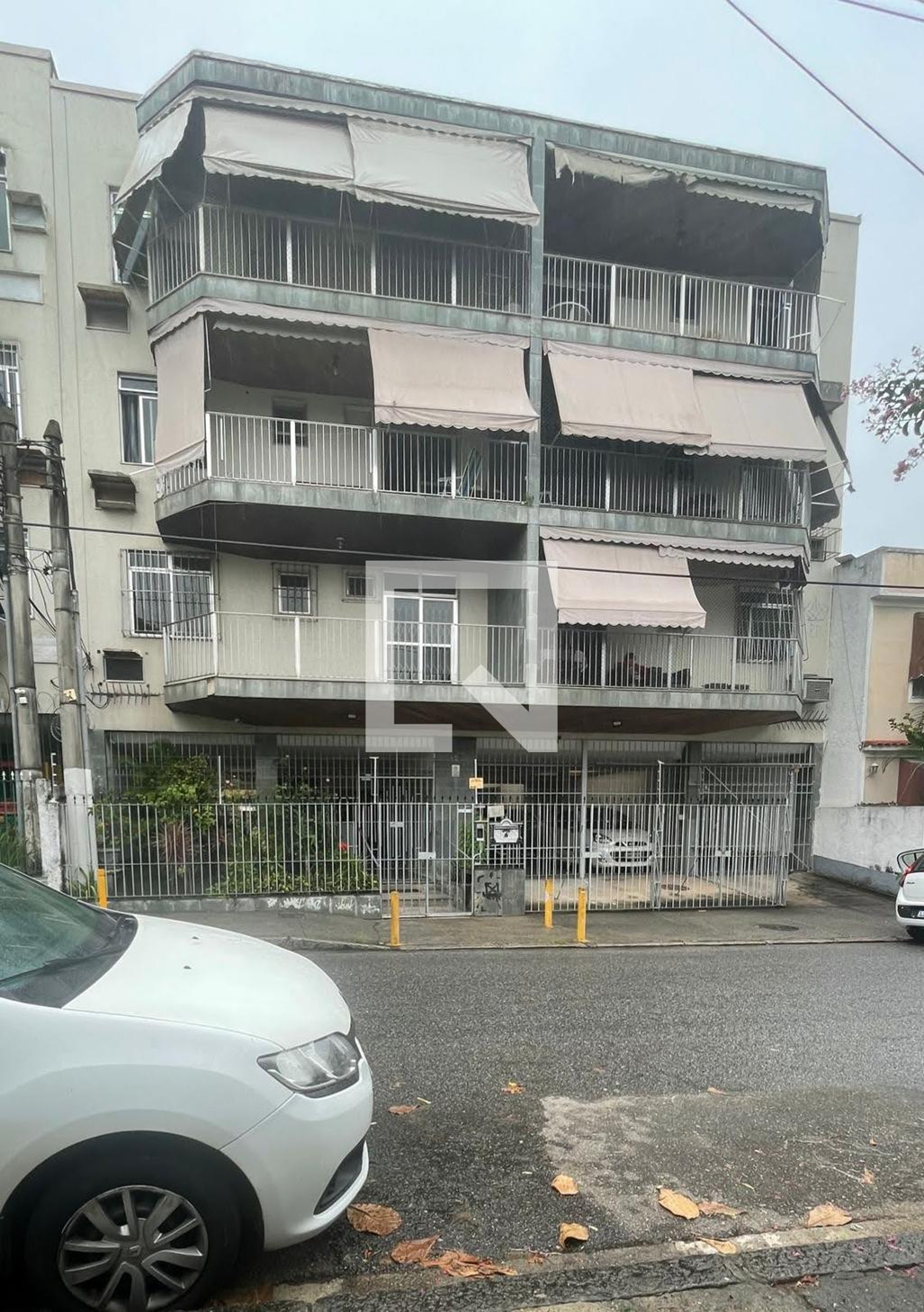 Fachada Condomínio em Rua Iaco, 157