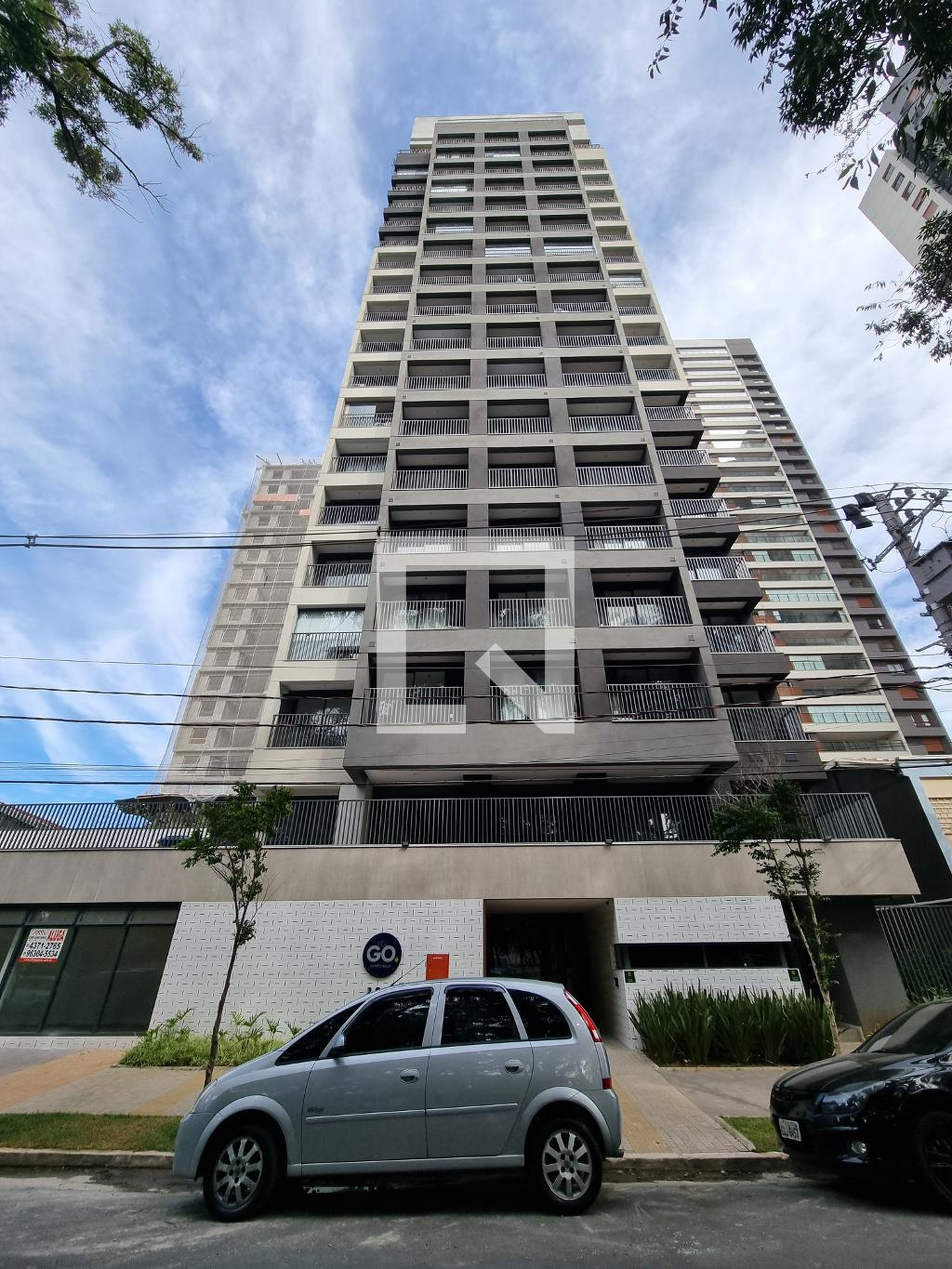 Fachada Condomínio em Rua Stela Marina, 163