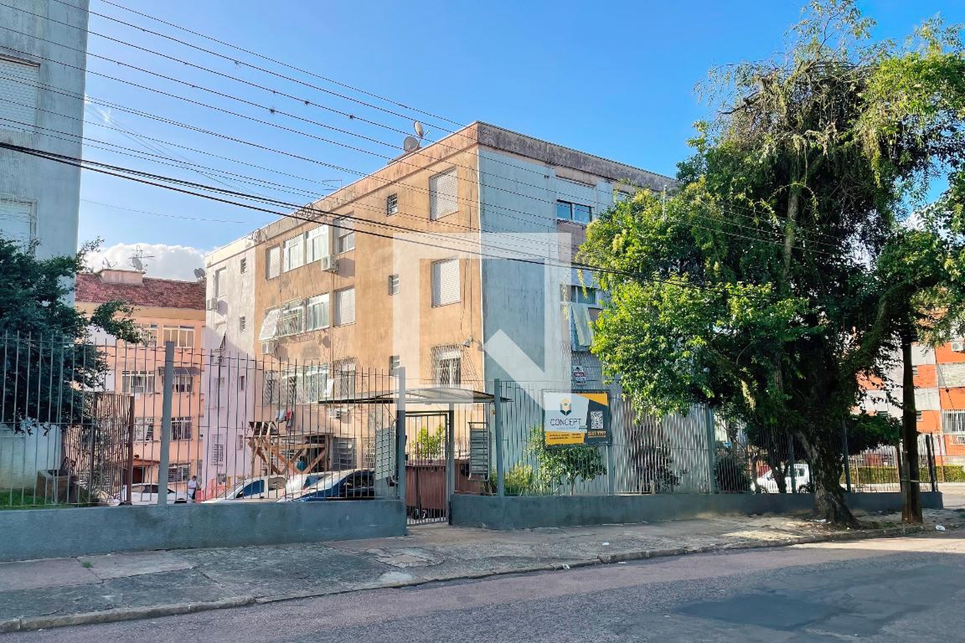 Fachada Condomínio em Rua Doutor Vargas Neto, 25