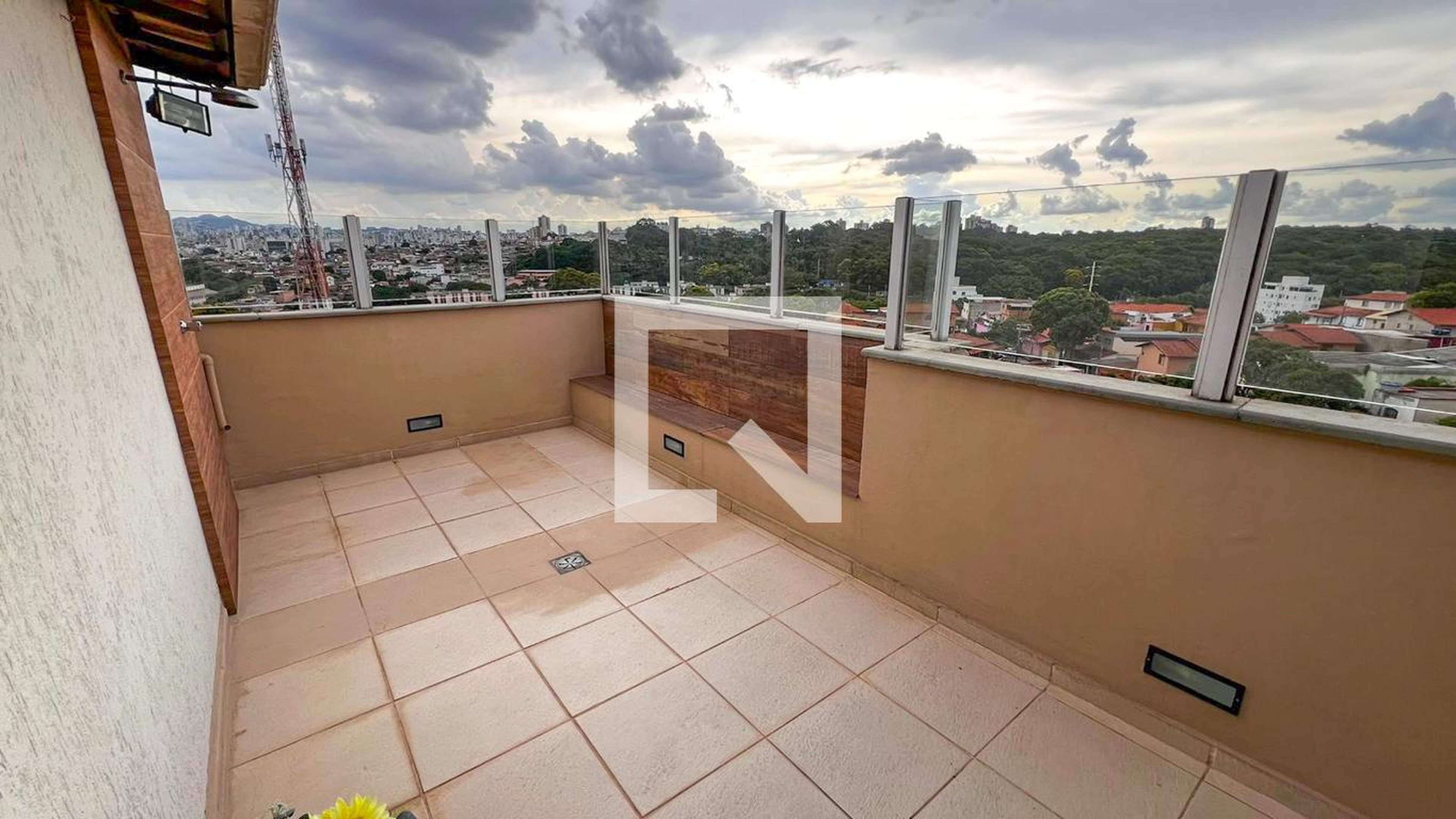 Área externa Condomínio Segovia