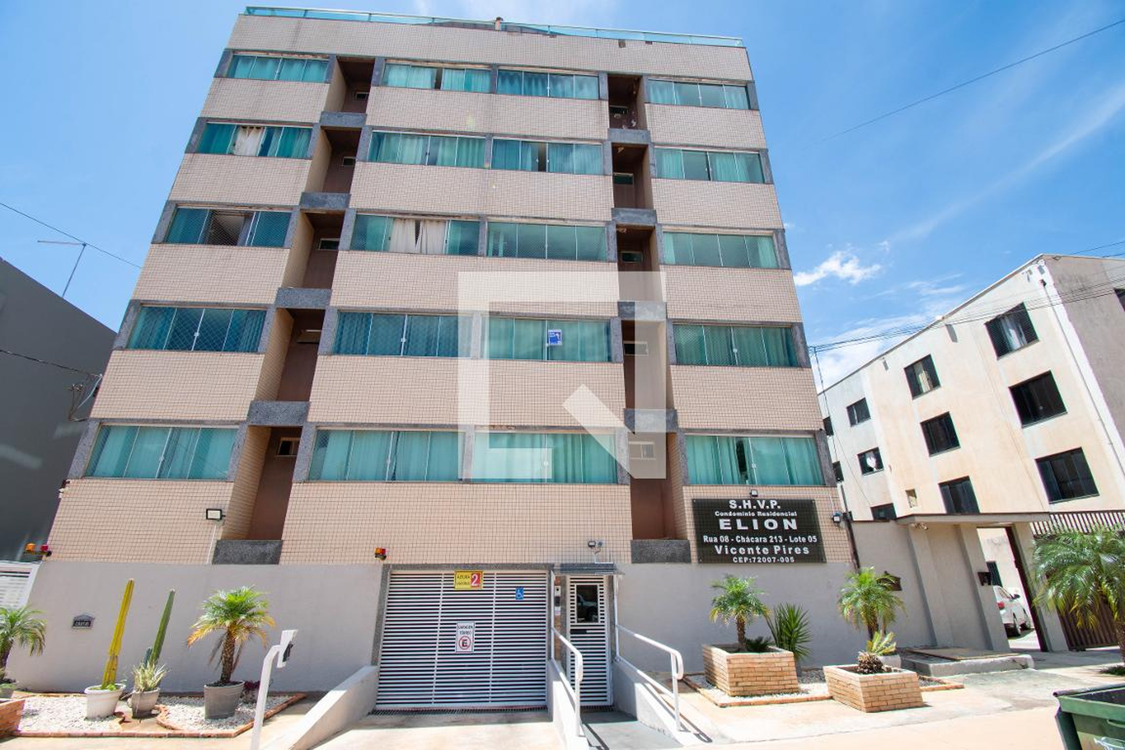 Fachada Condomínio em SHCS CLS 213 BL A LT 8/9, s/n