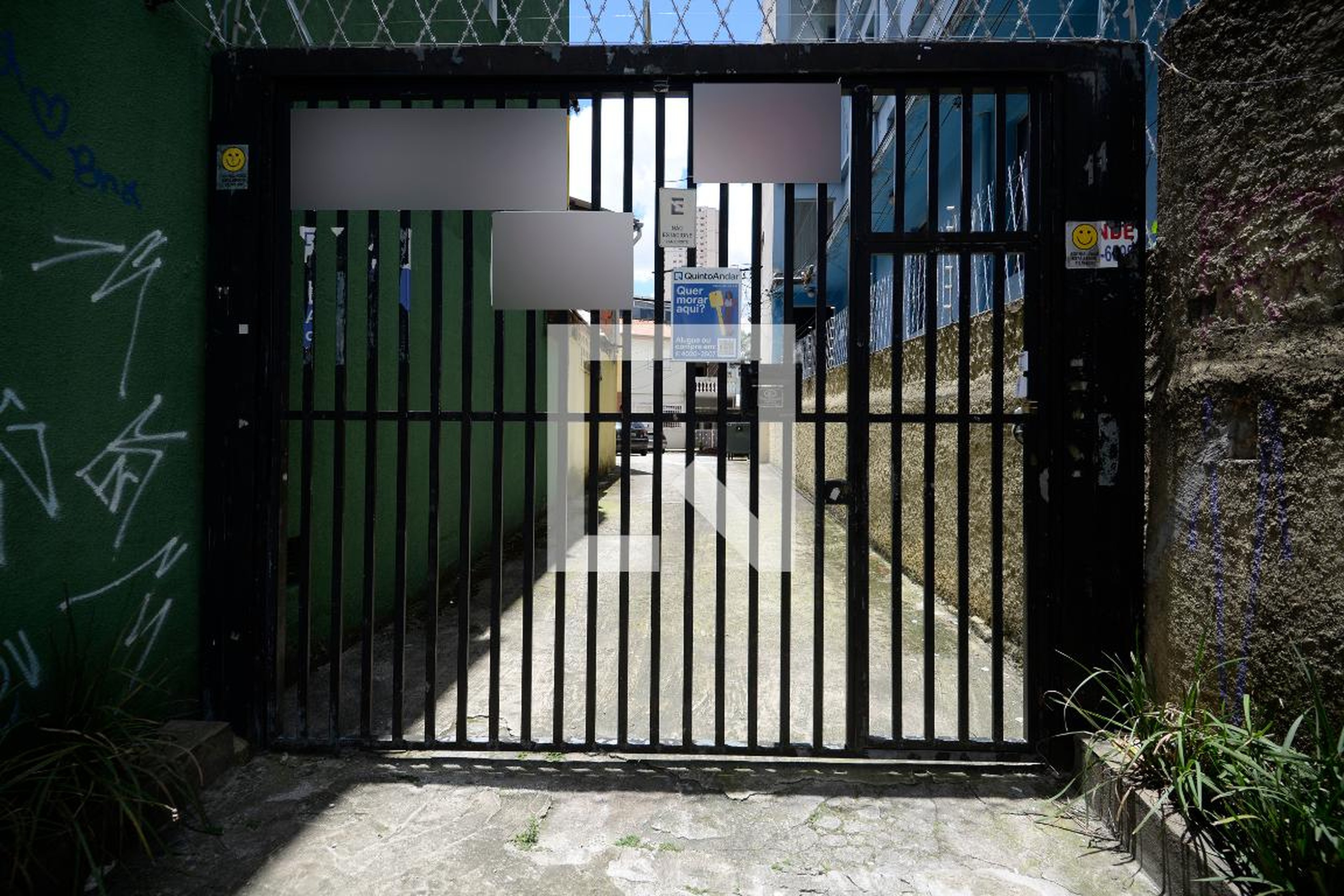 Fachada Condomínio em Rua Greenfeld, 11