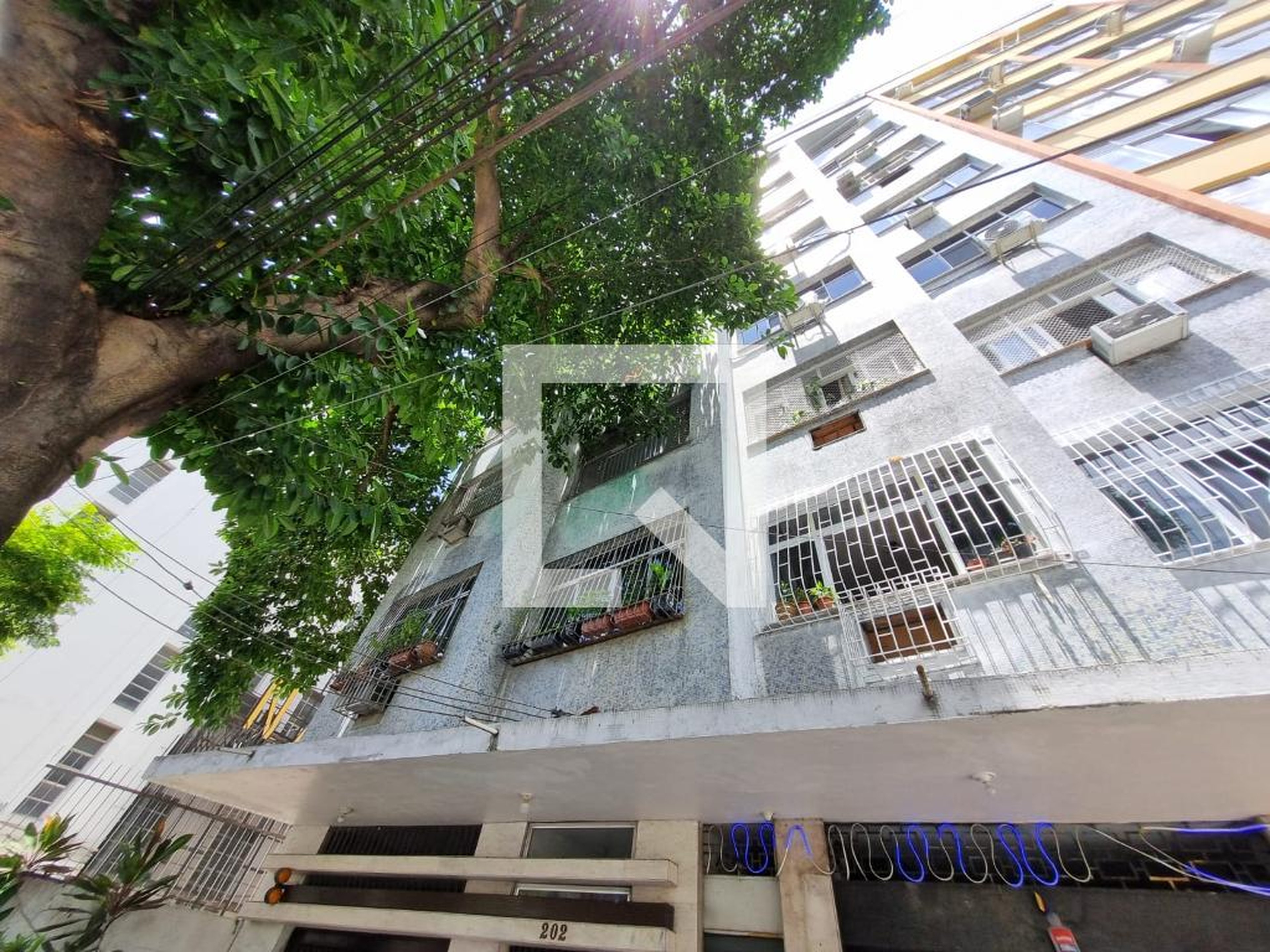 Fachada Condomínio em Rua Uruguai, 806