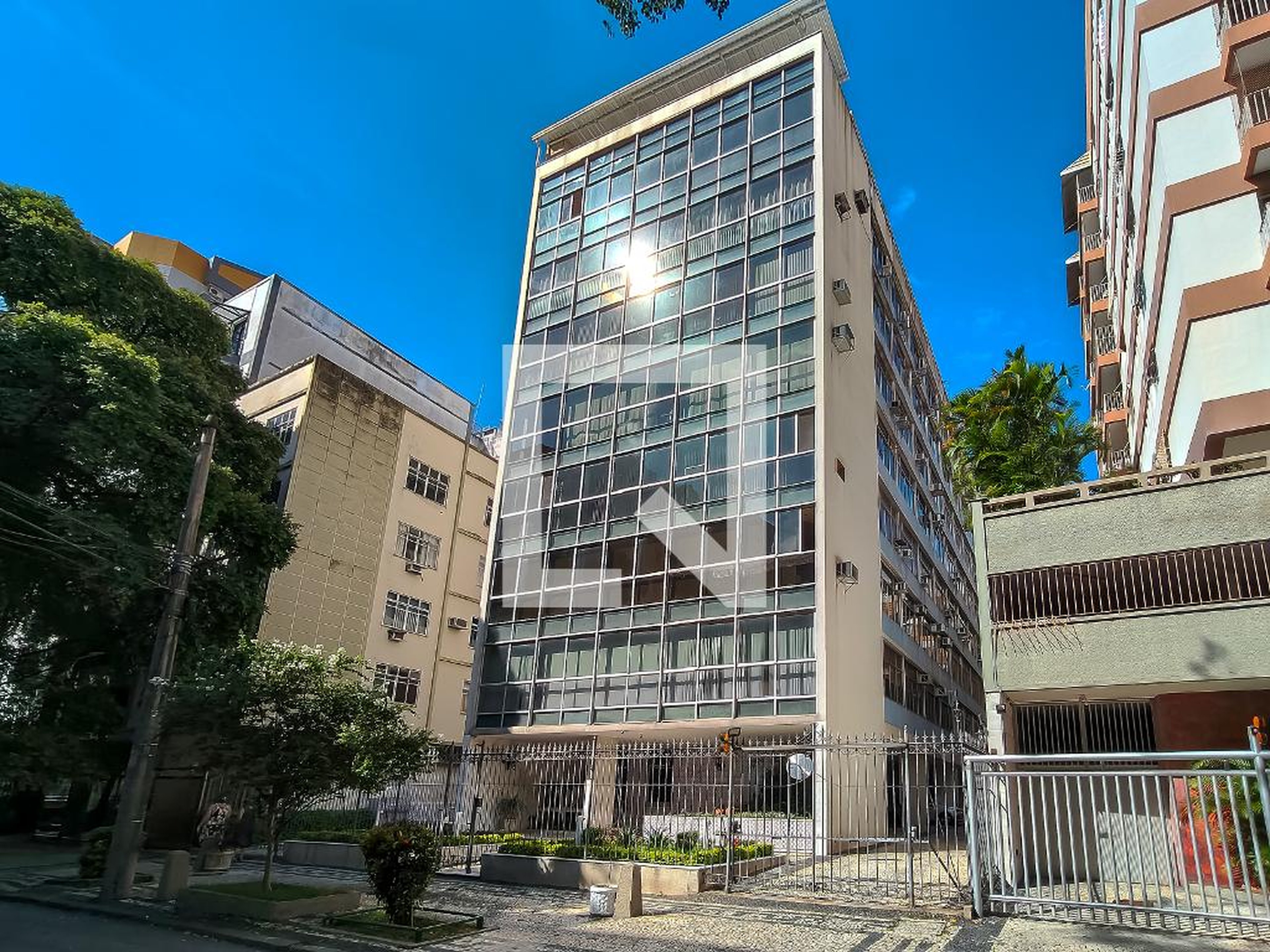 Fachada do Prédio Edificio Carman