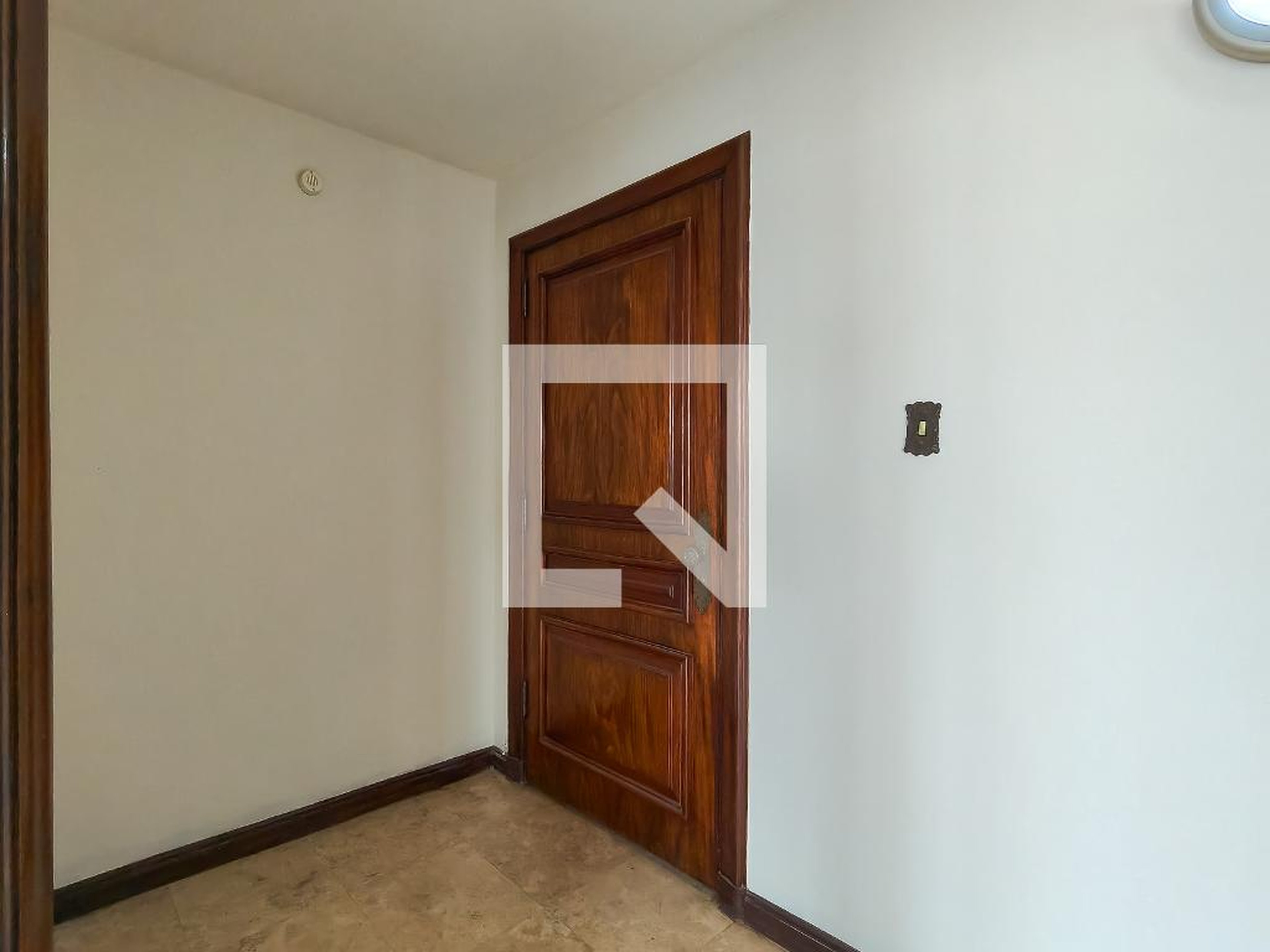 Entrada - Edificio Carman