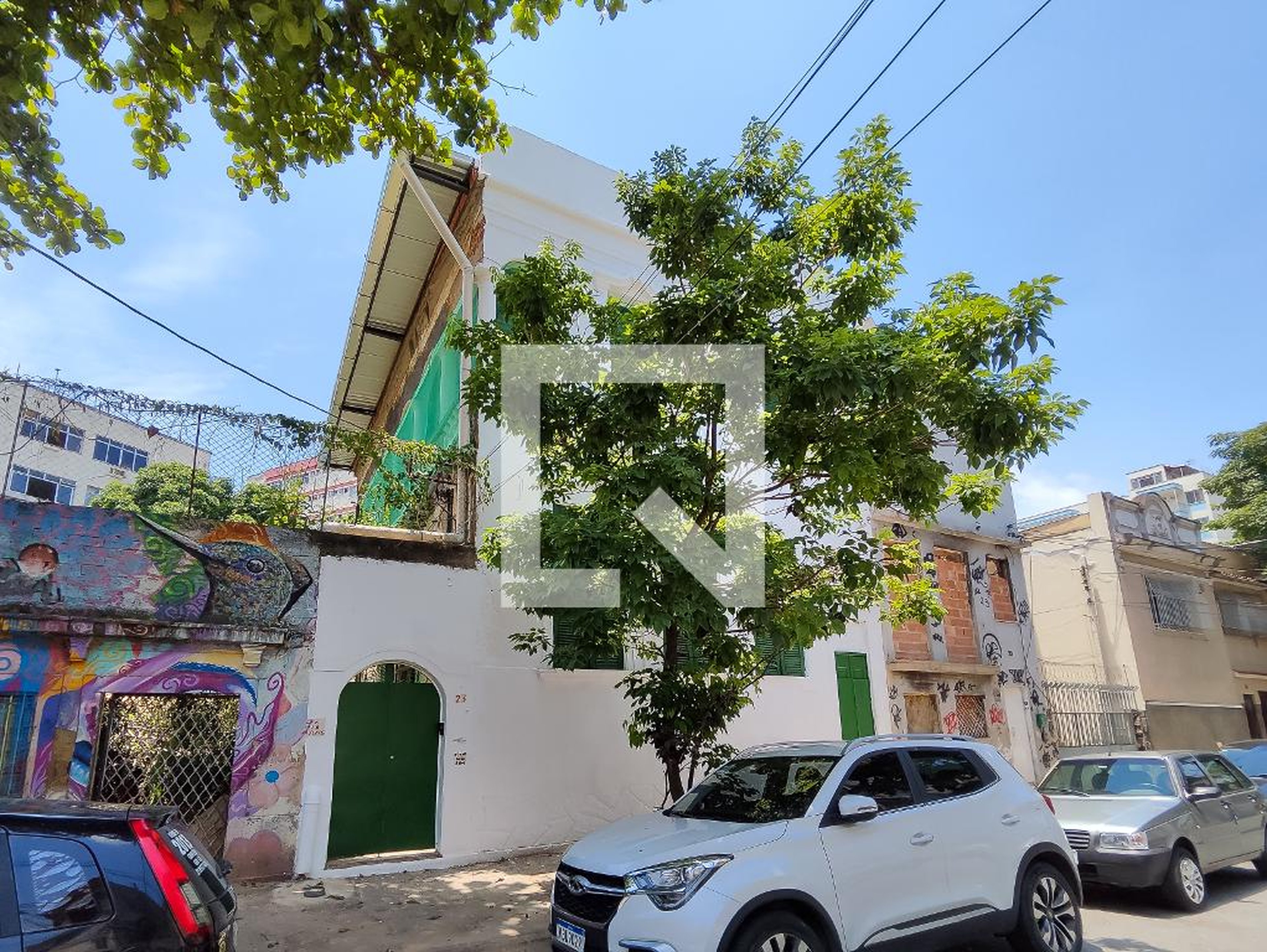 Fachada Condomínio em Rua Professor Quintino do Vale, 23