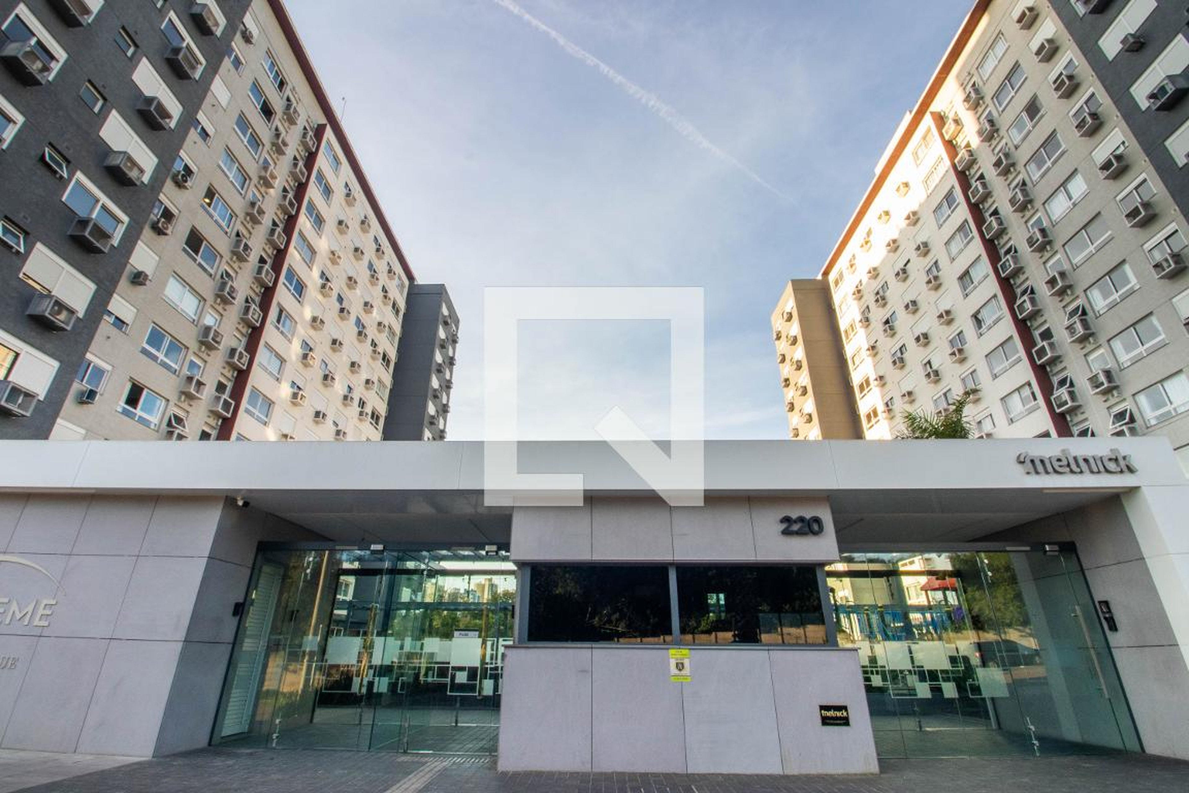 Fachada Condomínio Supreme Altos do Central Parque