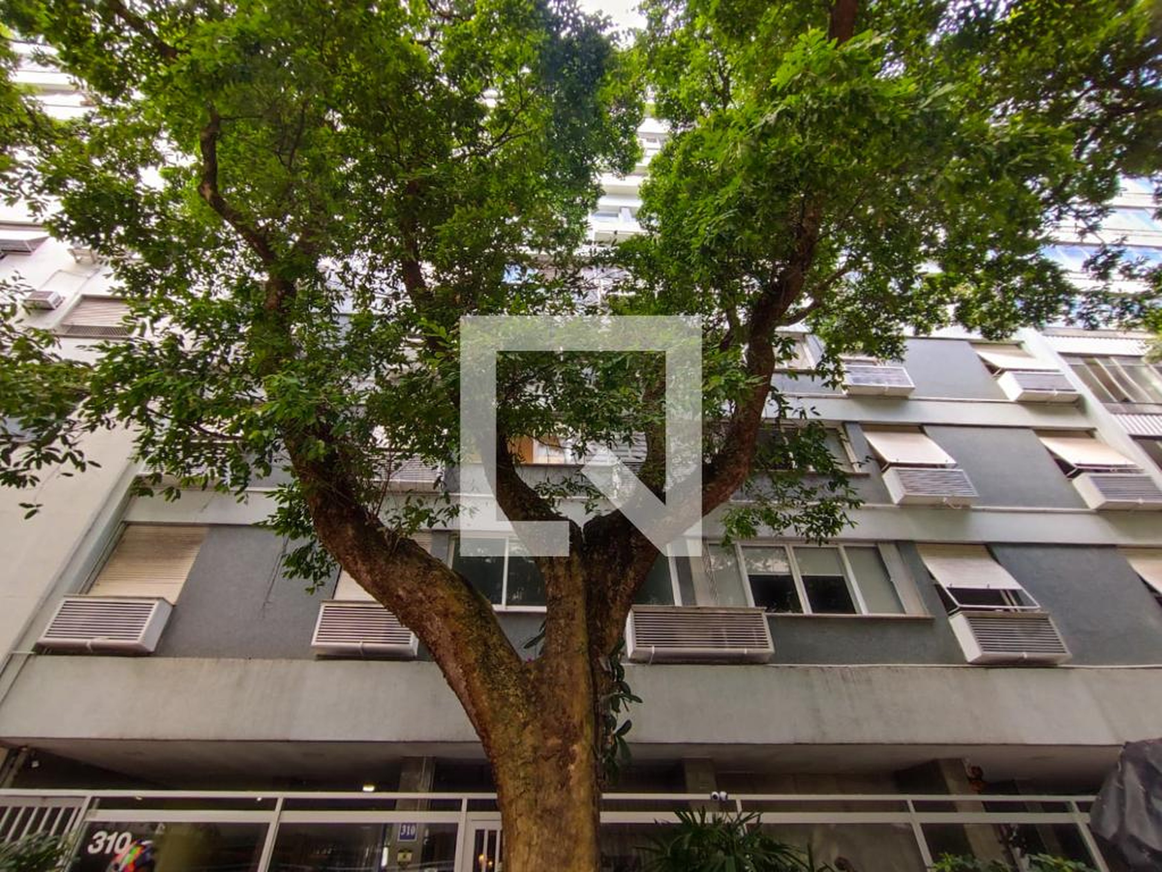 Fachada Edificio Caravaggio