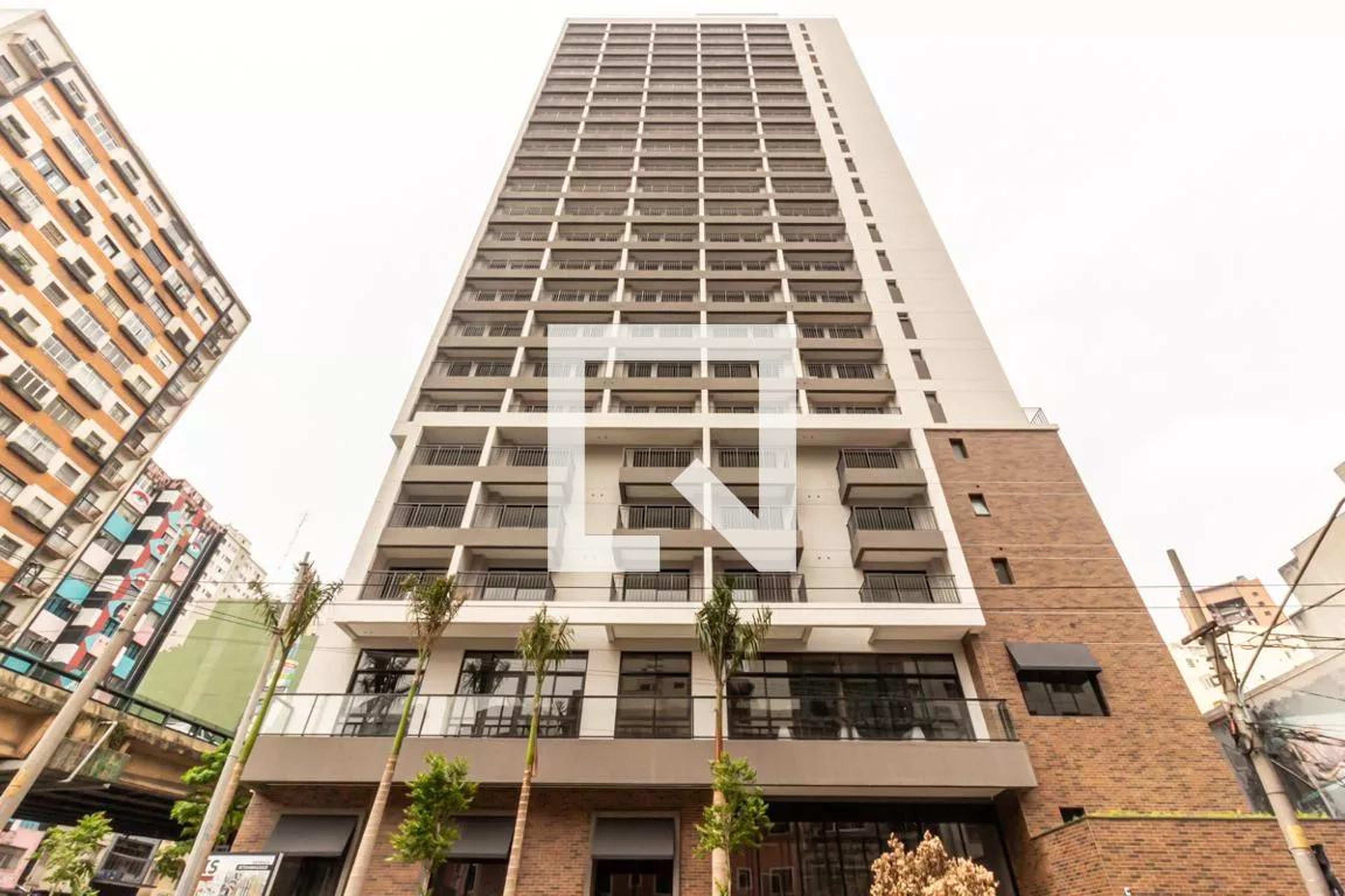 Fachada Condomínio em Rua Major Sertório, 1903