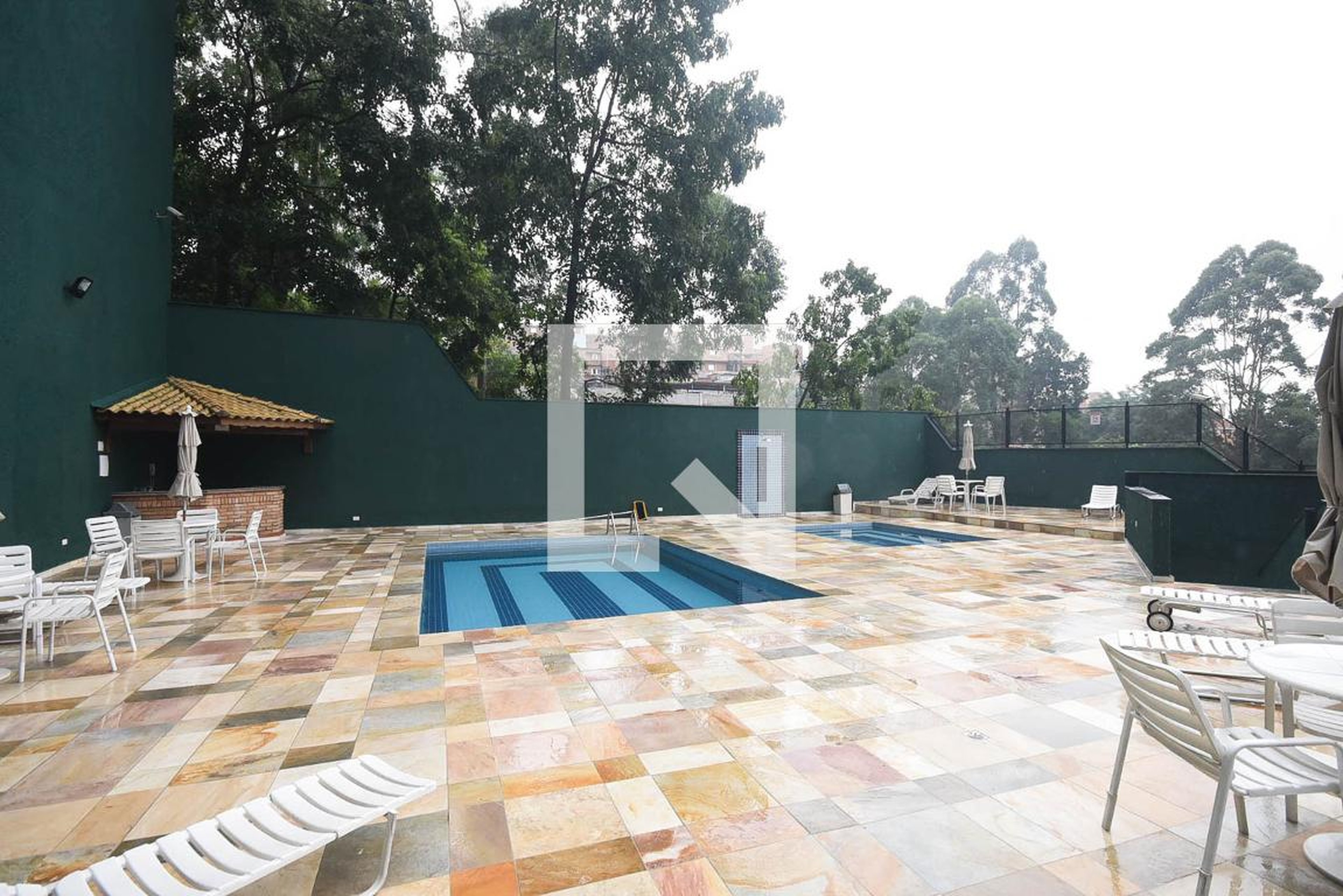 Piscina - Forest Hills