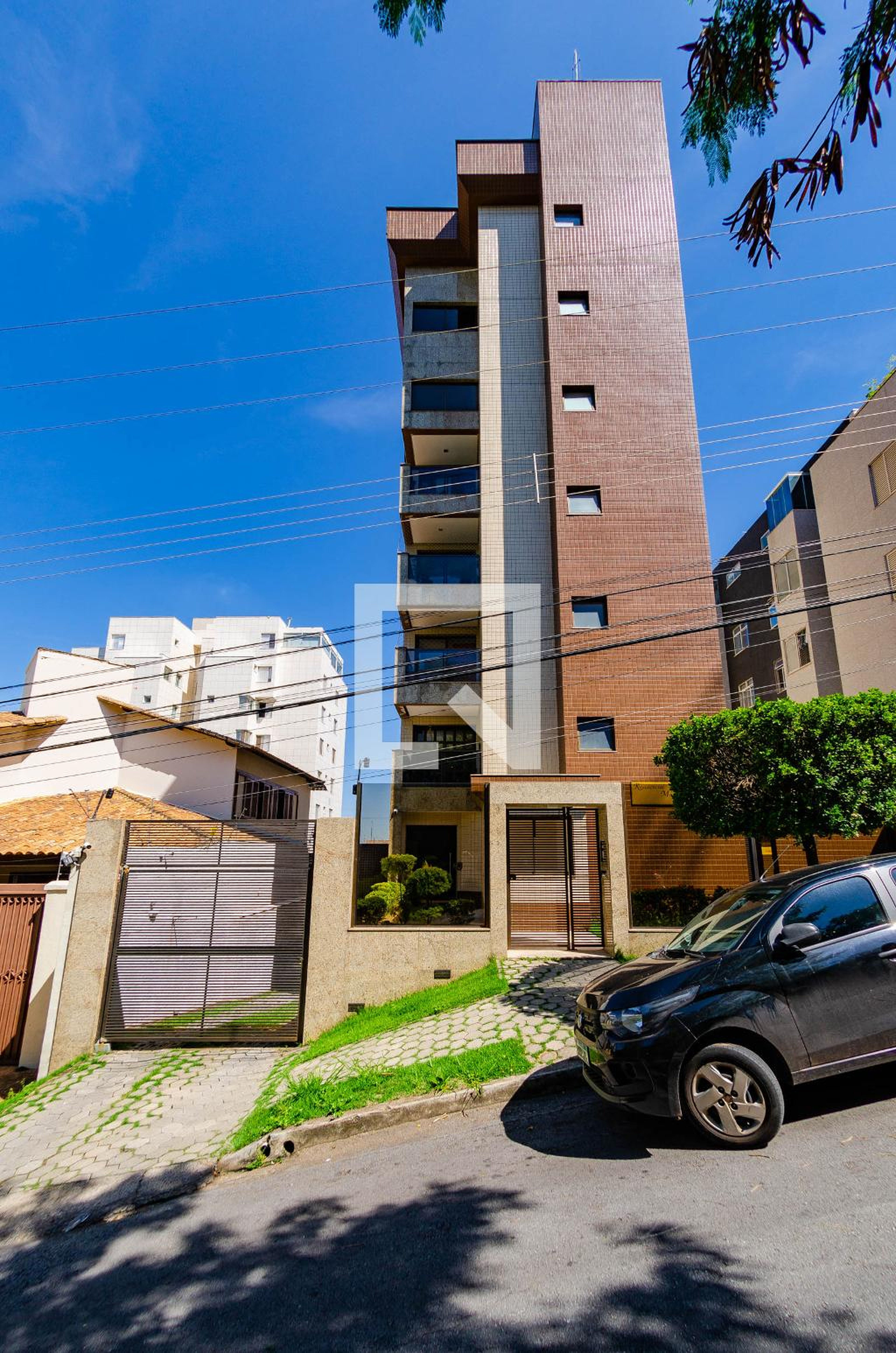 Fachada Condomínio em Avenida Protásio de Oliveira Penna, 450