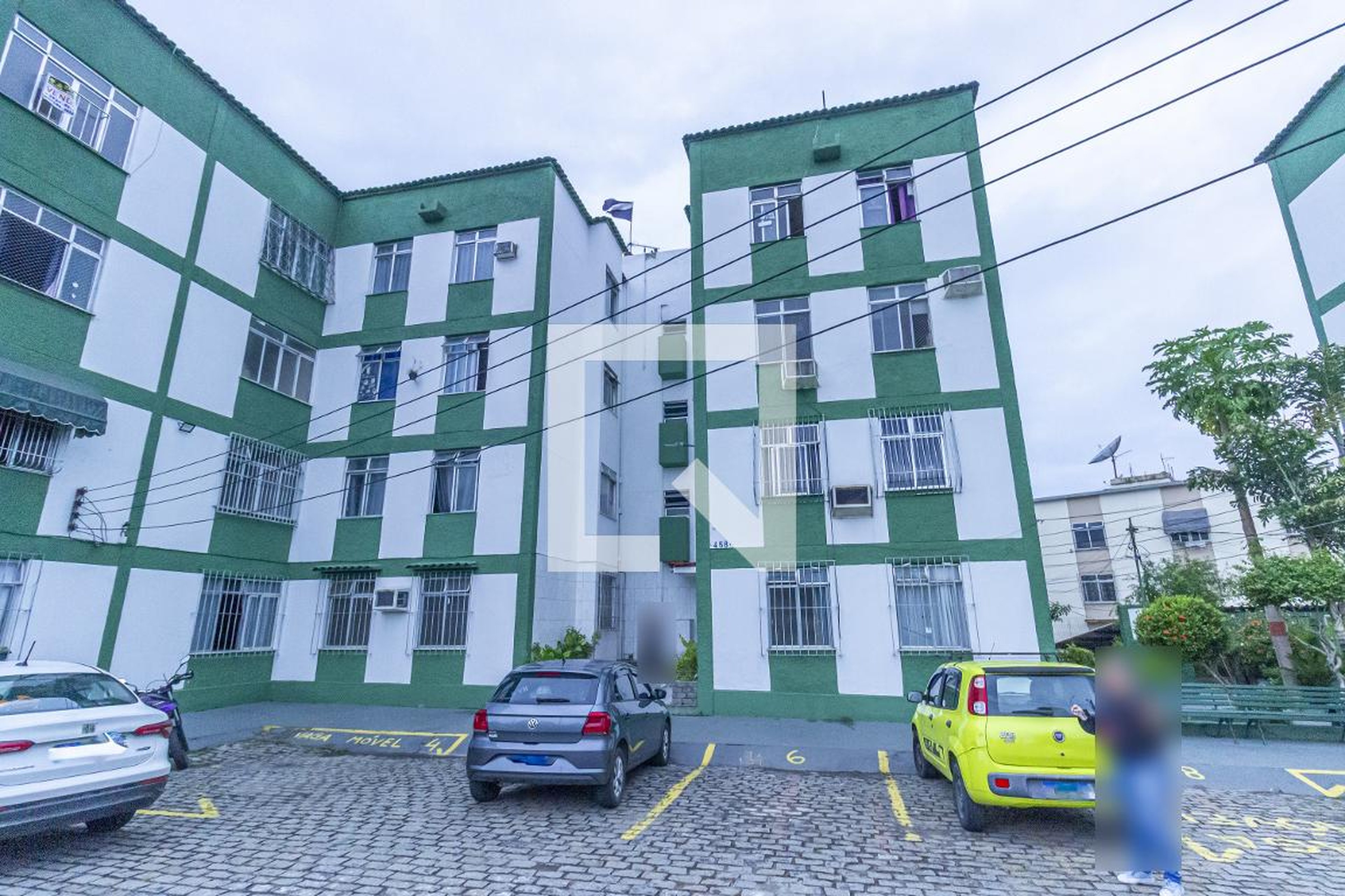 Fachada Condomínio em Rua José Sombra, 458