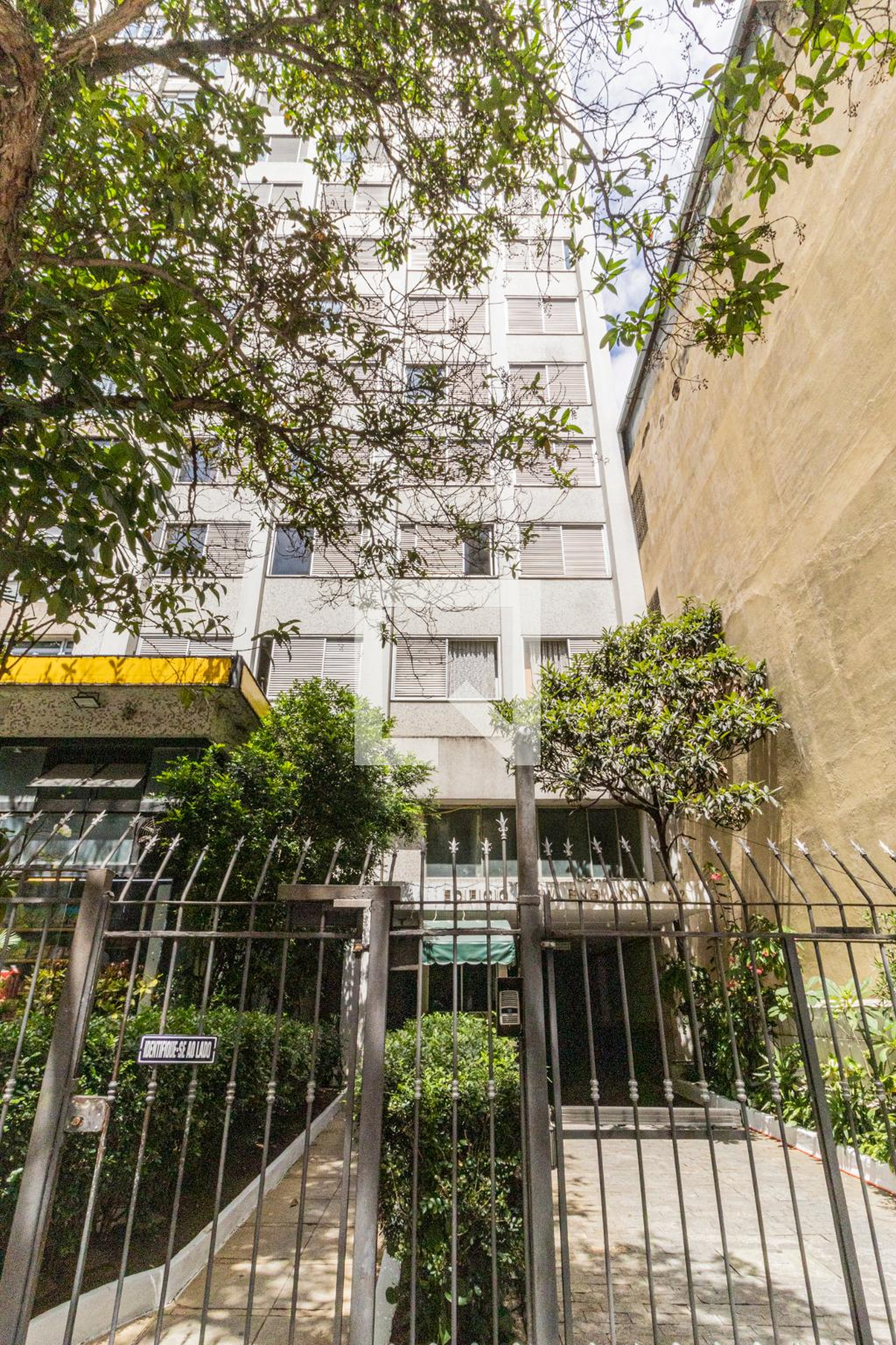 Fachada Condomínio em Rua Doutor Cesário Mota Júnior, 519