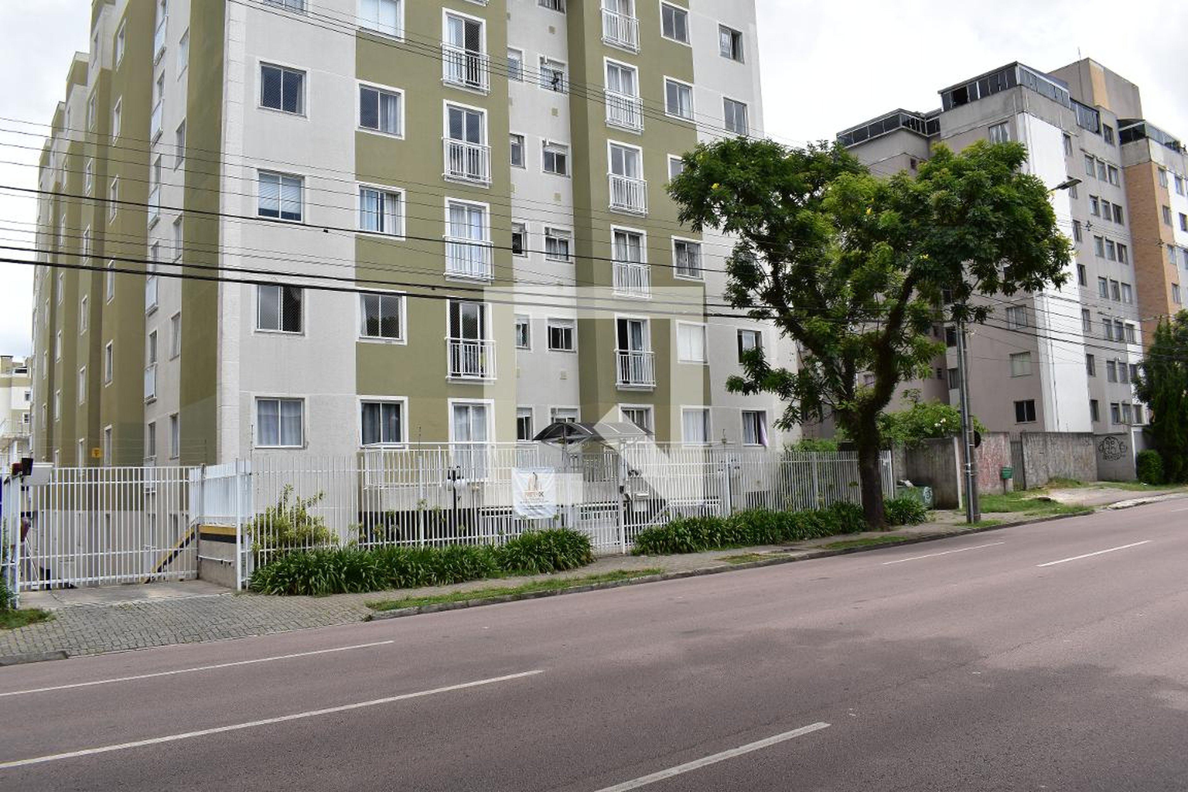 Fachada do condomínio Edifício Residencial Paladium