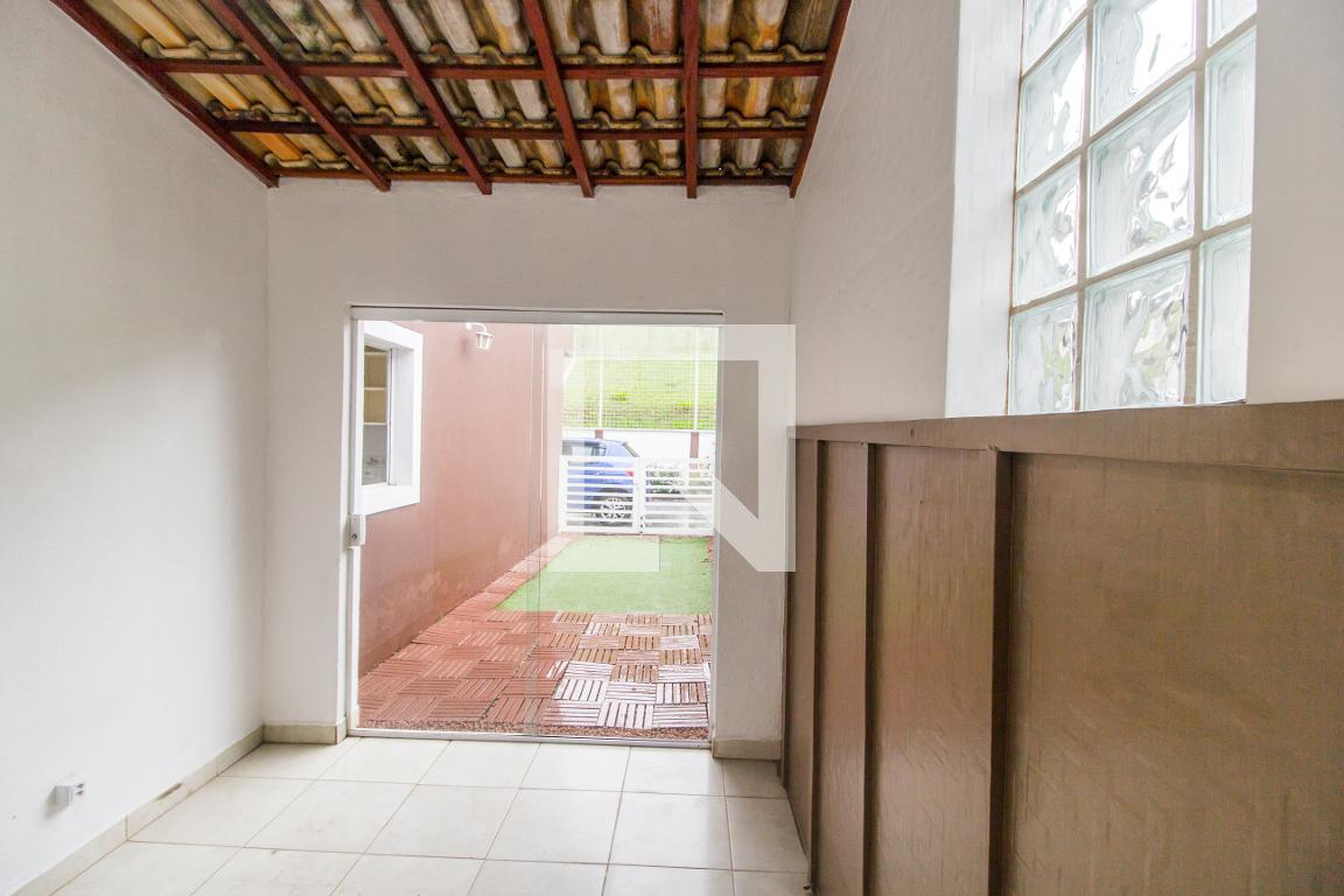 Área Externa Condomínio em Rua Alberto José da Mota, 473