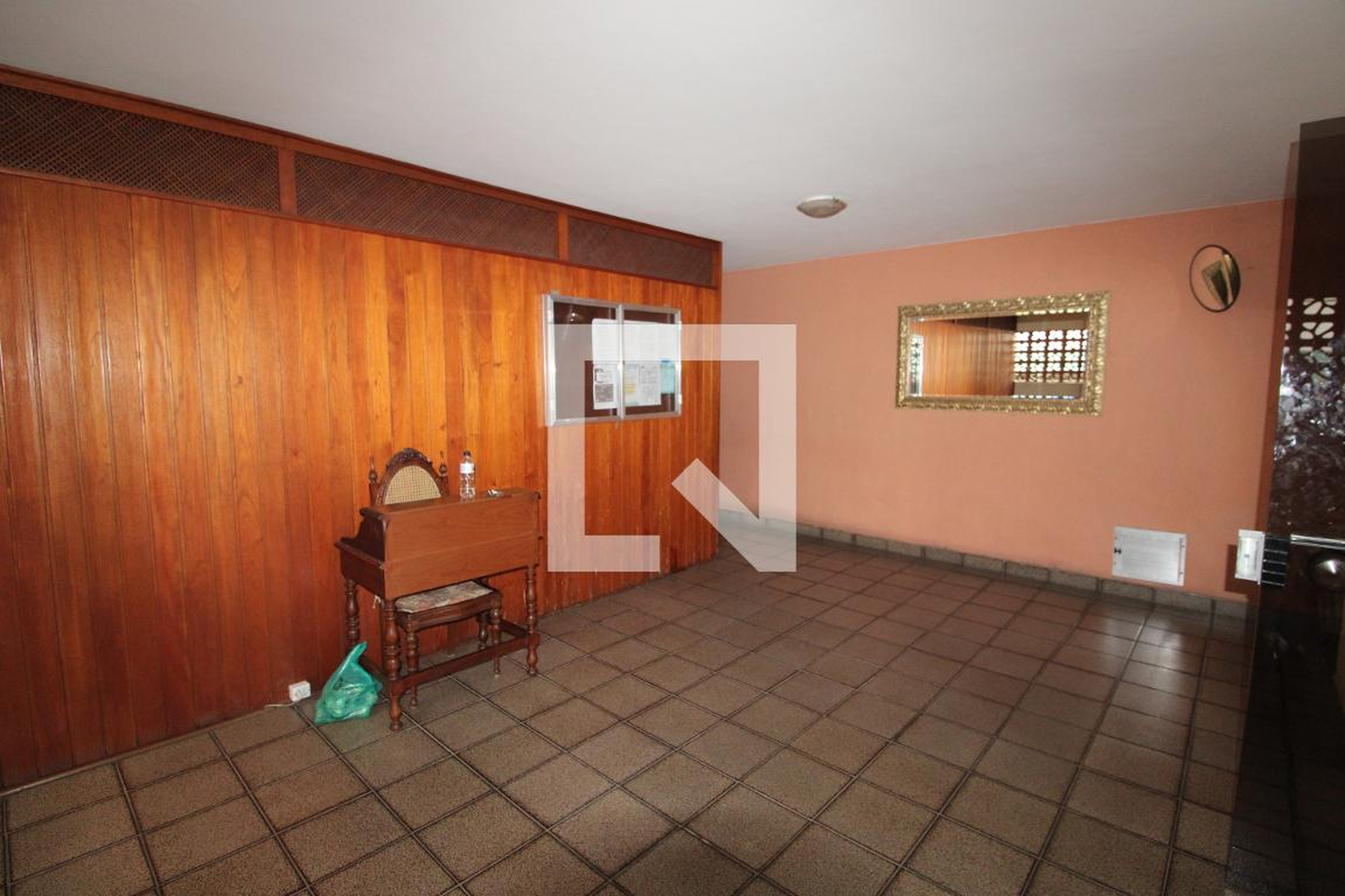 Hall de entrada - Santo Antonio