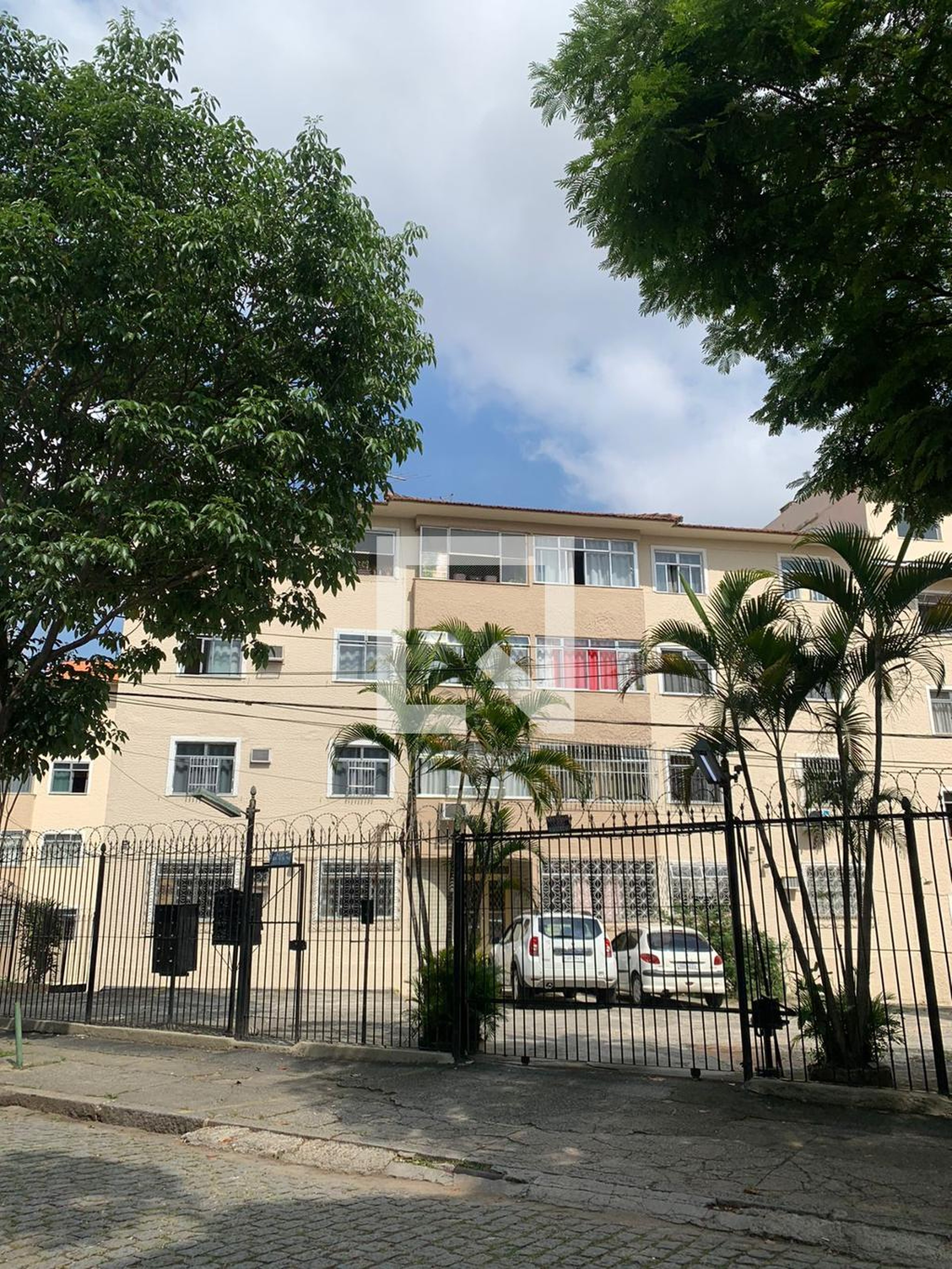 Fachada do condomínio Condomínio Conjunto Iapc