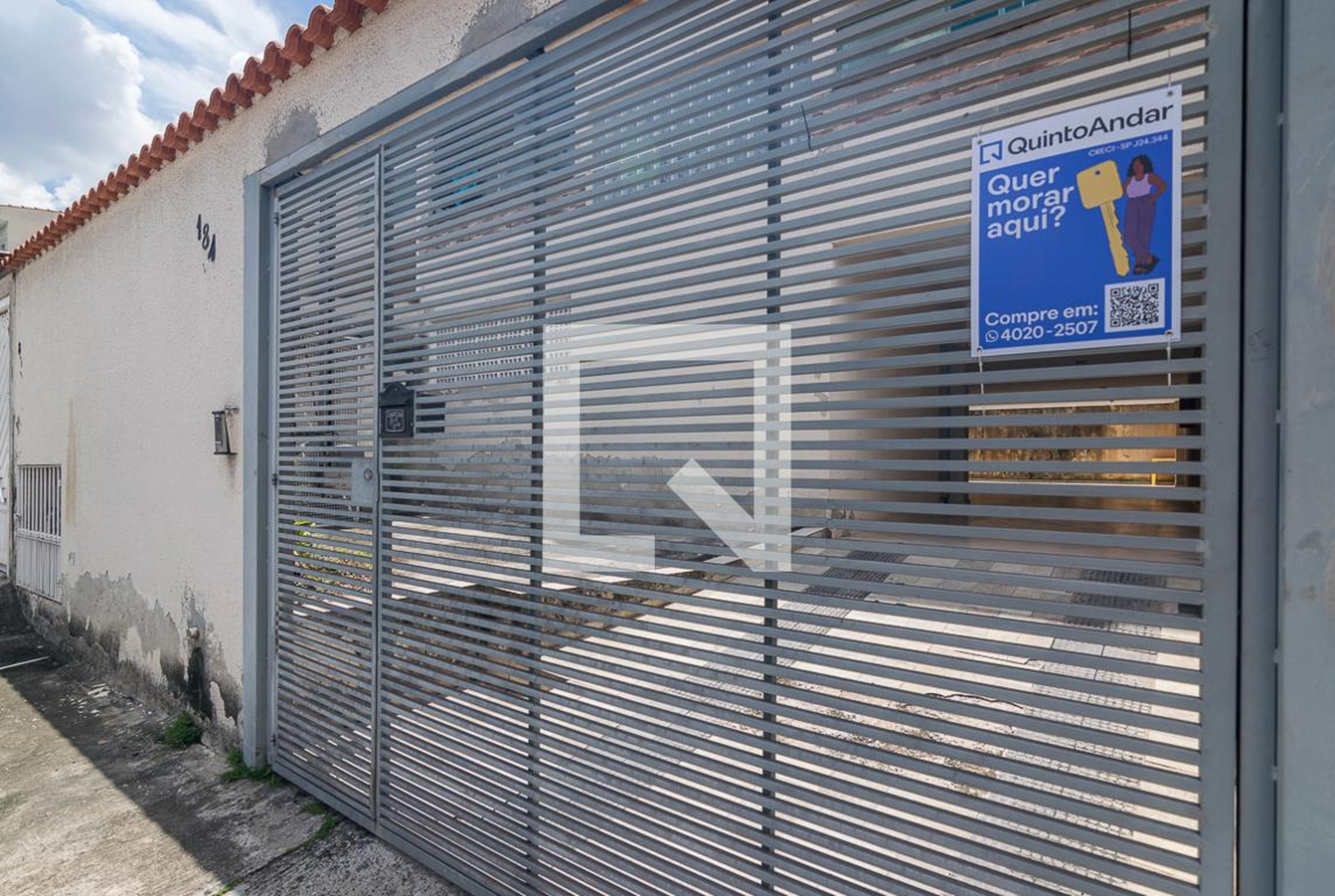 Fachada Condomínio em Rua Água Grande, 184