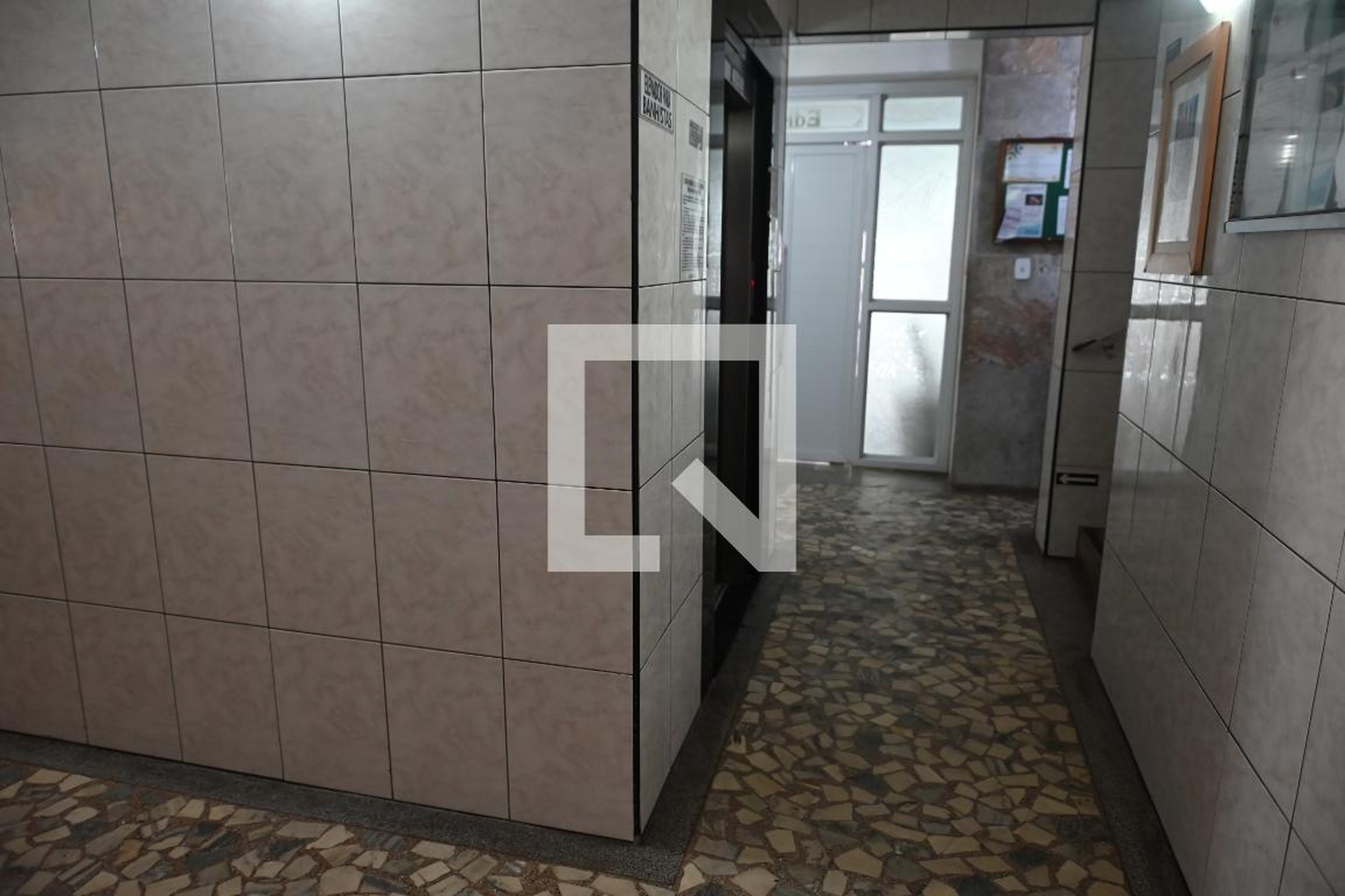 Área comum Condomínio em Rua Caribas, 51