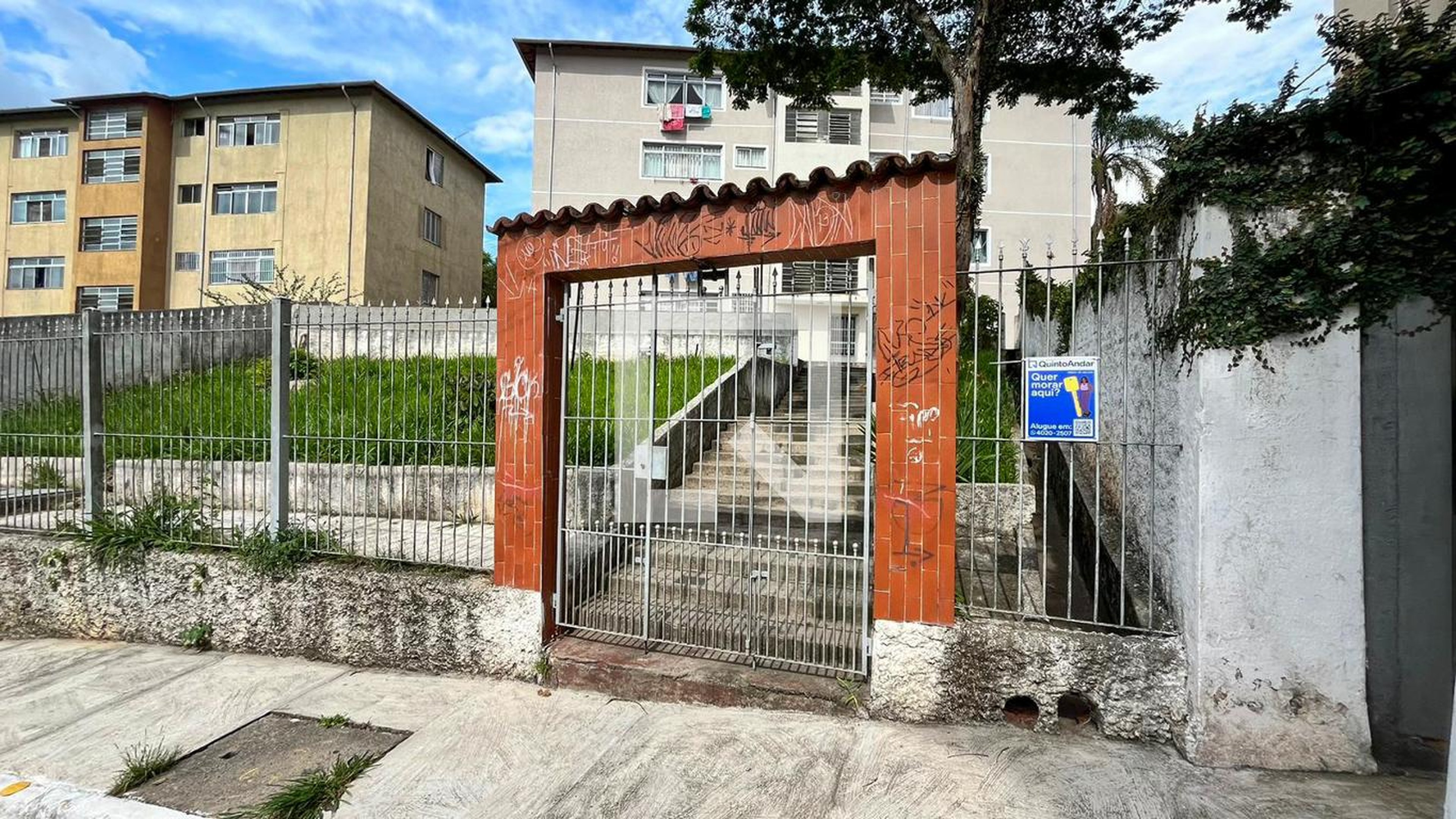 Fachada Condomínio em Avenida Coronel Sezefredo Fagundes, 1541