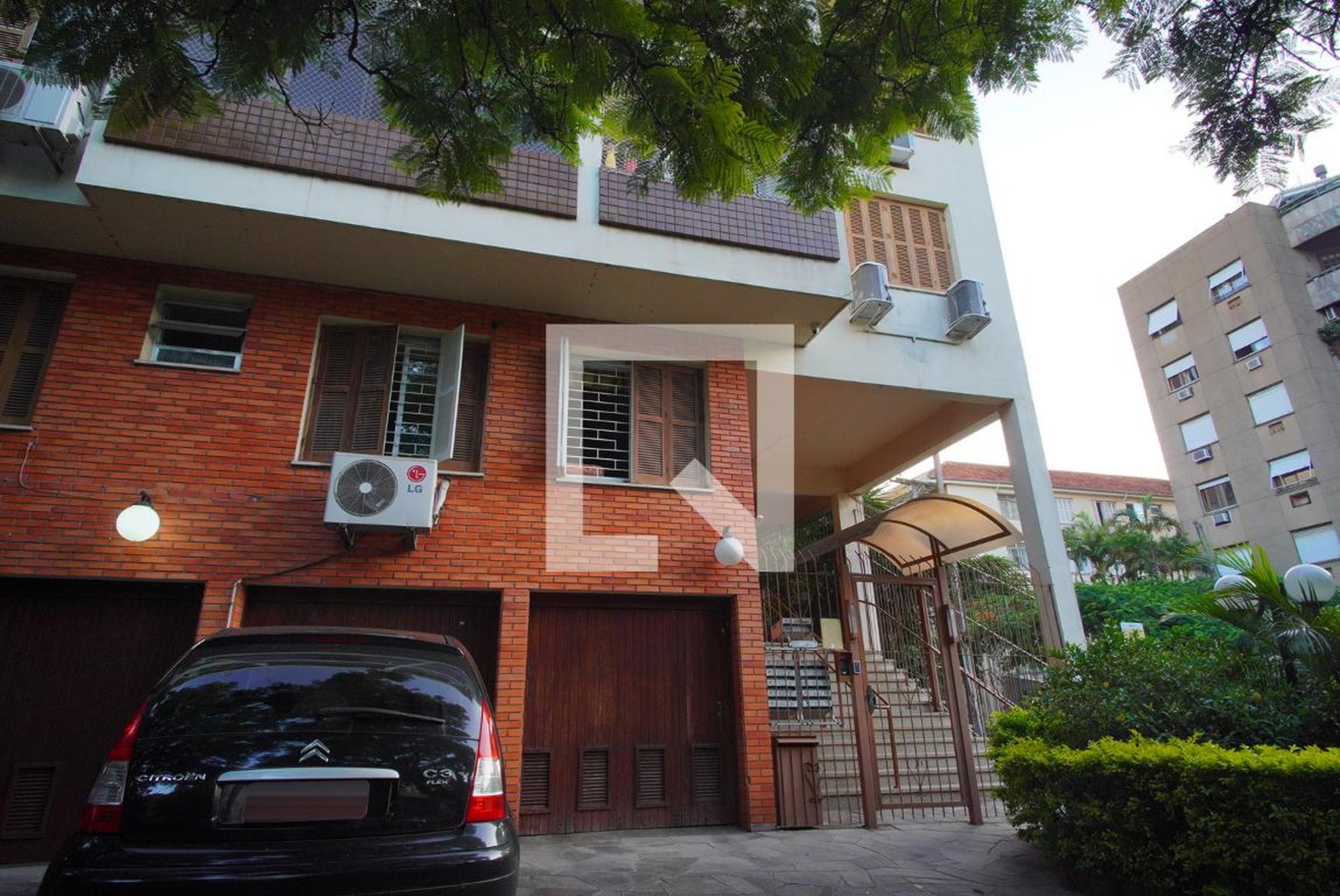 Fachada do Prédio Condomínio em Rua Portugal, 1220