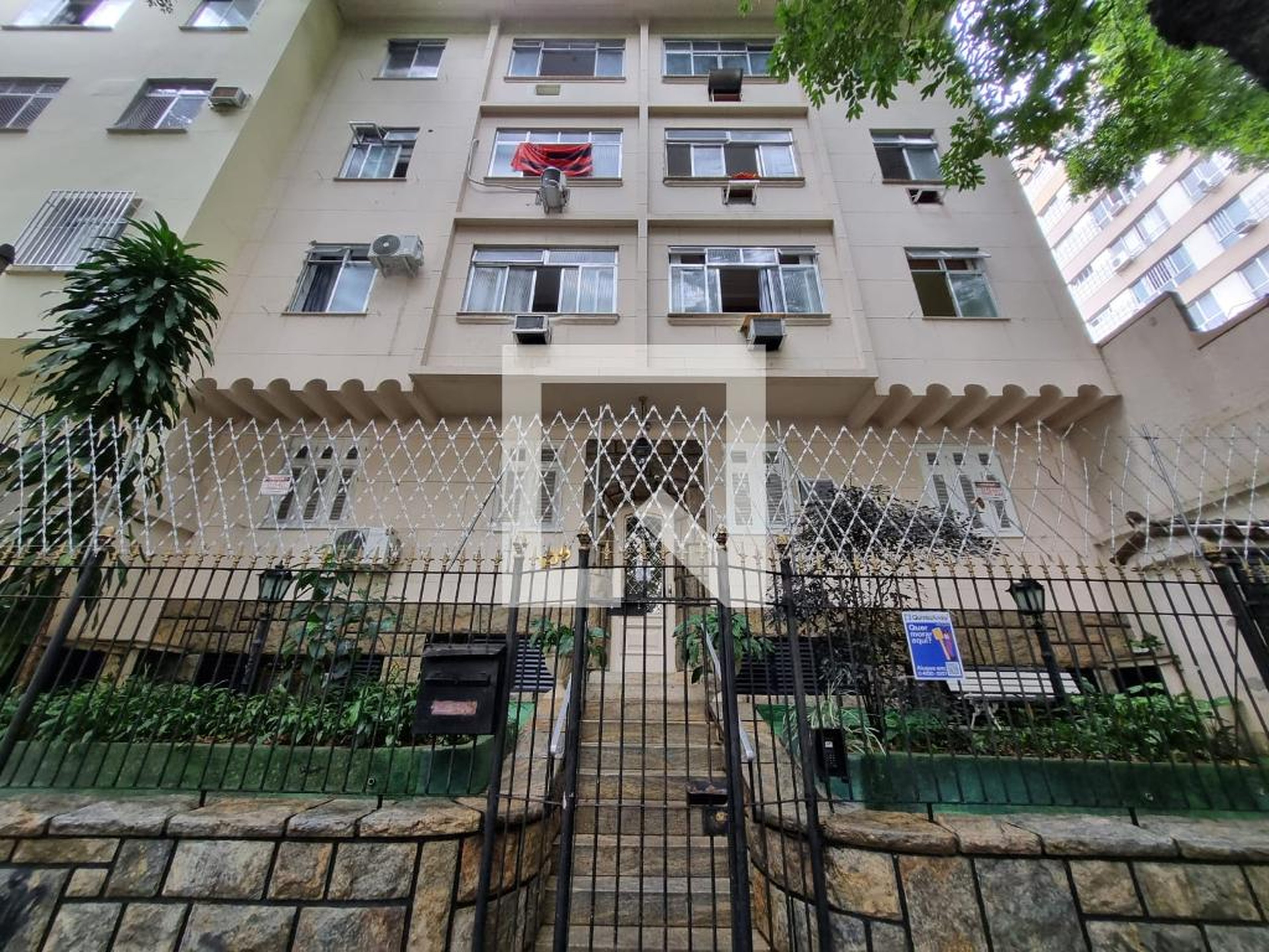 Fachada Condomínio em Rua Grajaú, 106