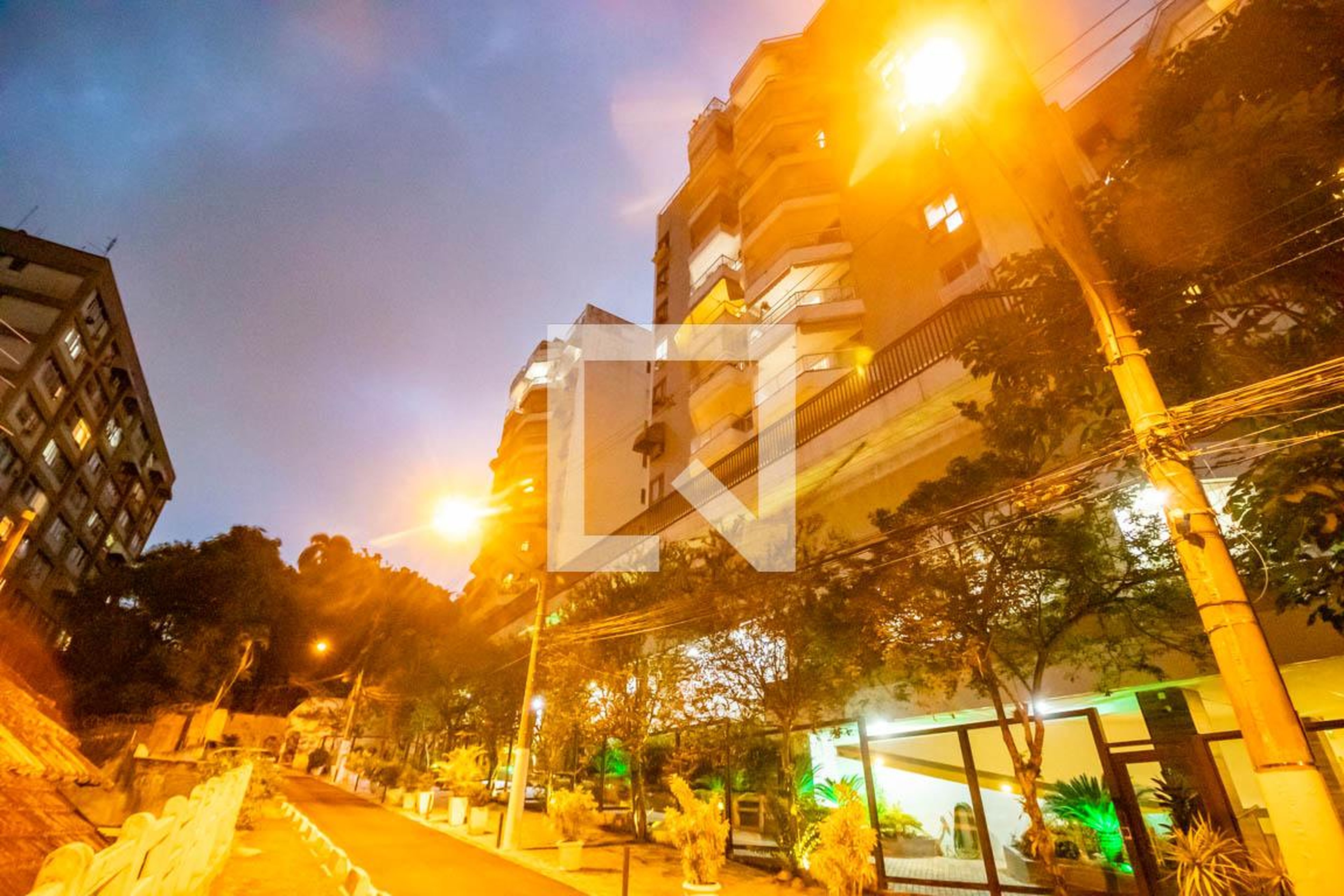 Fachada do Prédio Condomínio Chácara do Ingá