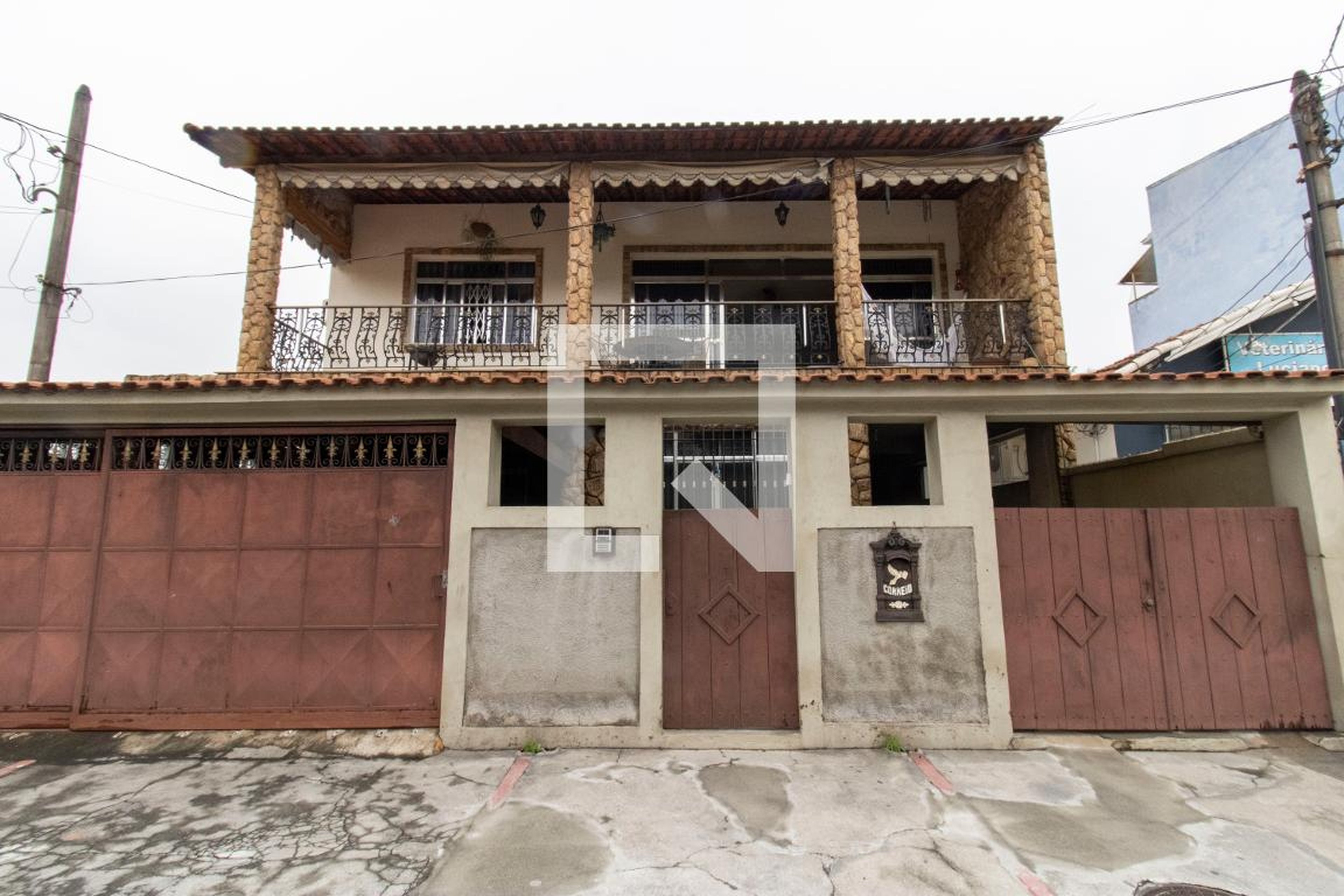 Fachada Condomínio em Estrada do Galeão, 550